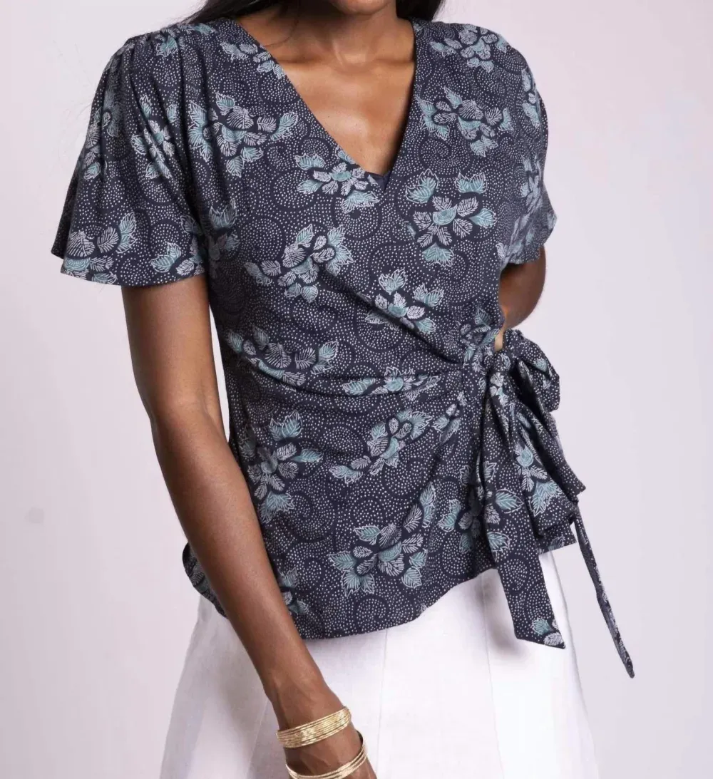 EVA FRANCO - Marika Short Sleeve Top sold by Reitmans product image thumbnail 4