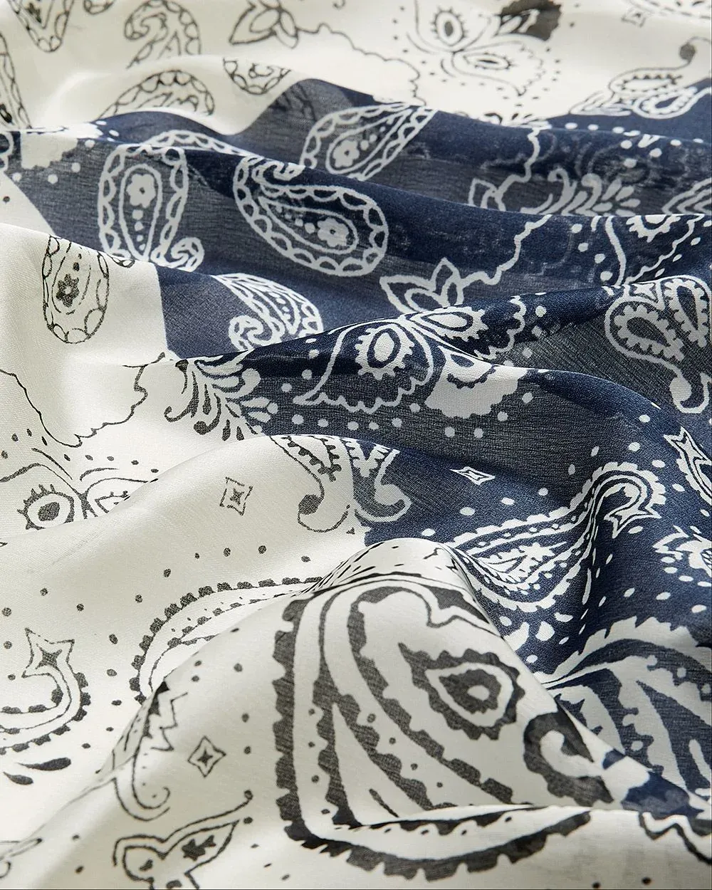 Square Scarf with Paisley Pattern sold by Reitmans product image thumbnail 4