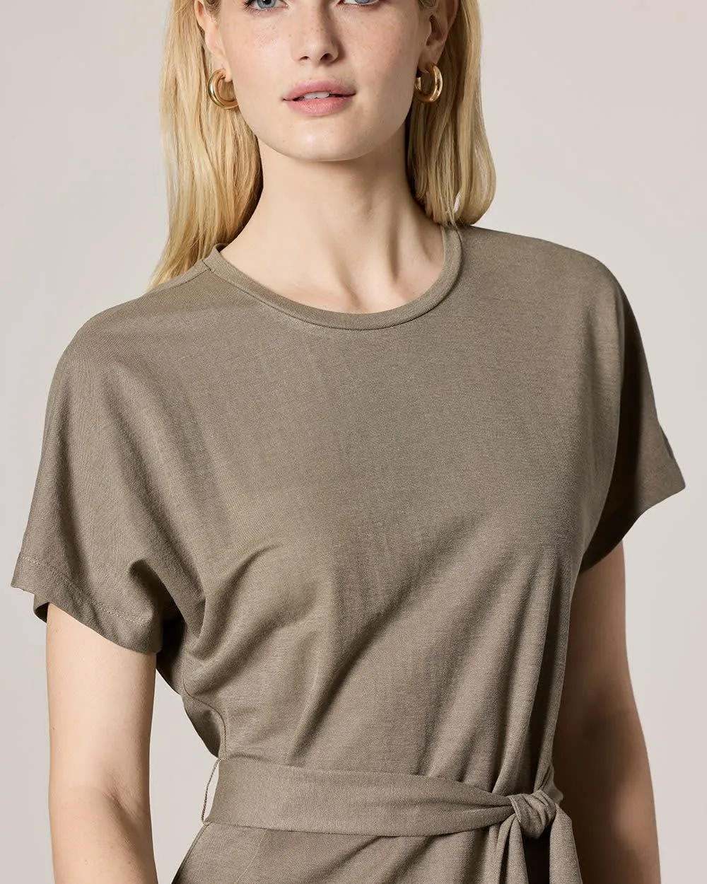 Short-Sleeve Crew-Neck Shift Dress sold by Reitmans product image thumbnail 5