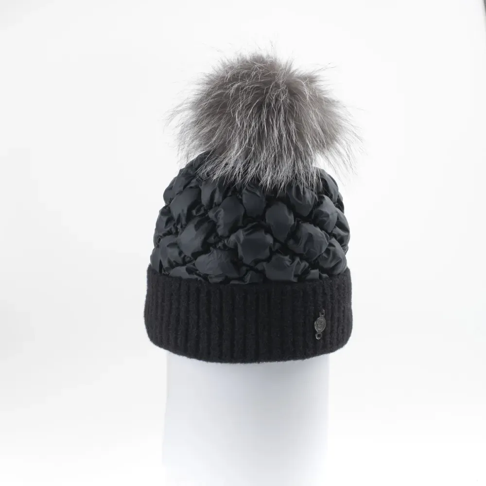 Harricana - Puffer Beanie W Knitted Cuff And Upcycled Fur Pom sold by Reitmans product image thumbnail 2
