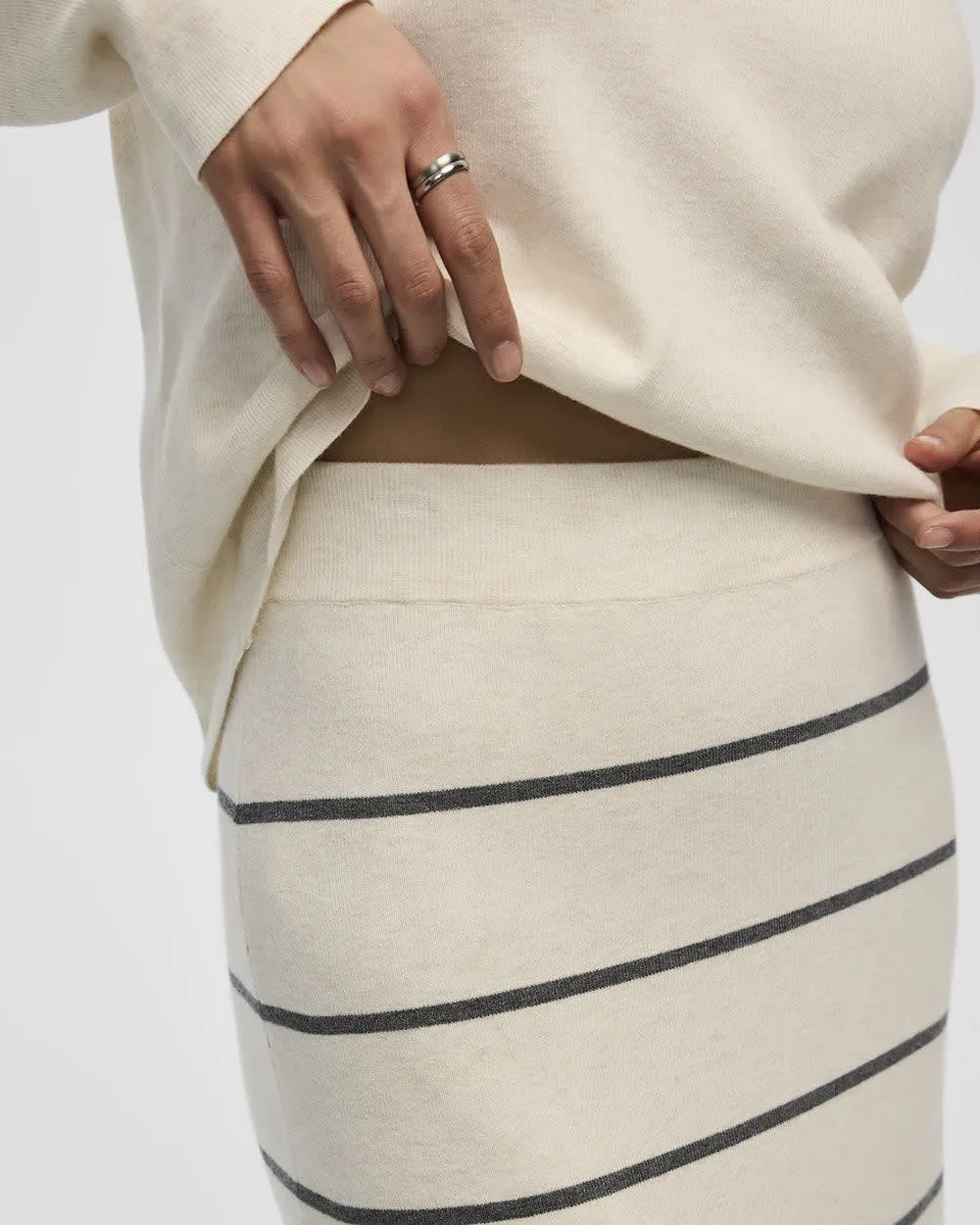 Fitted Knit Midi Skirt sold by Reitmans product image thumbnail 5