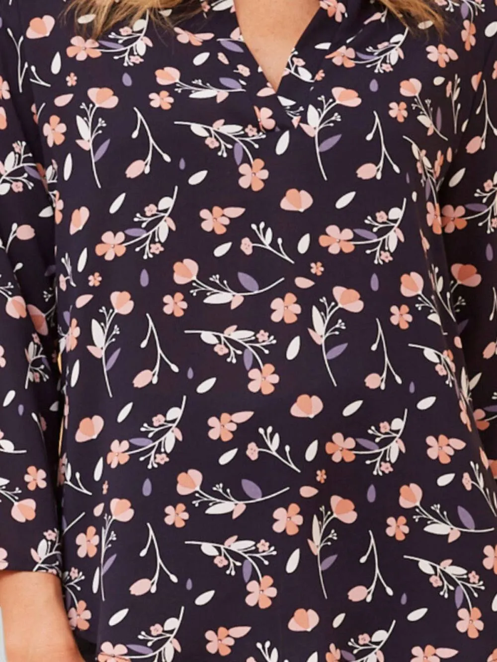 Annick - Sherine Blouse Floral Print V Neck Navy sold by Reitmans product image thumbnail 2
