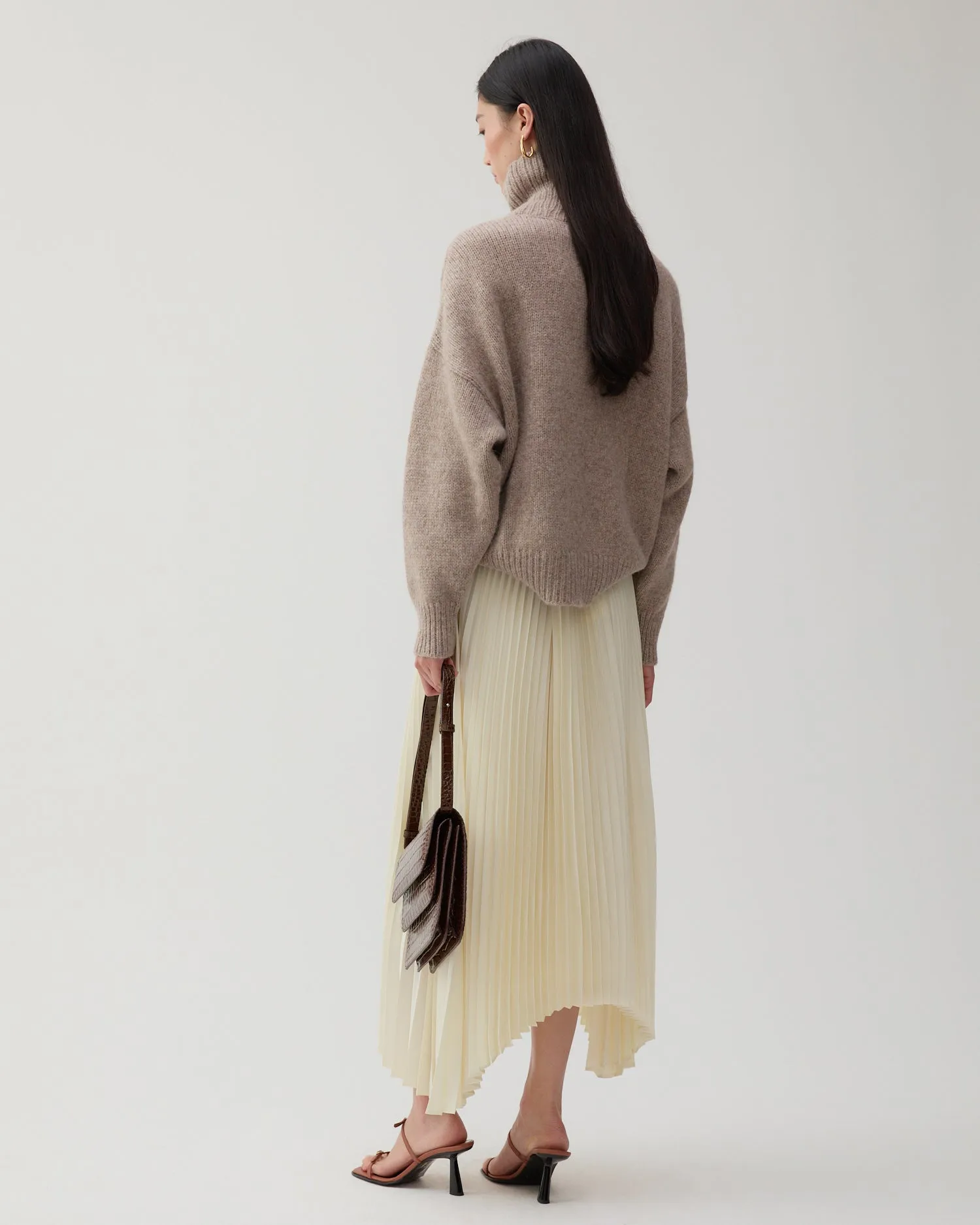 Claudia Sweater Chunky Alpaca Oat sold by Rejina Pyo product image thumbnail 4