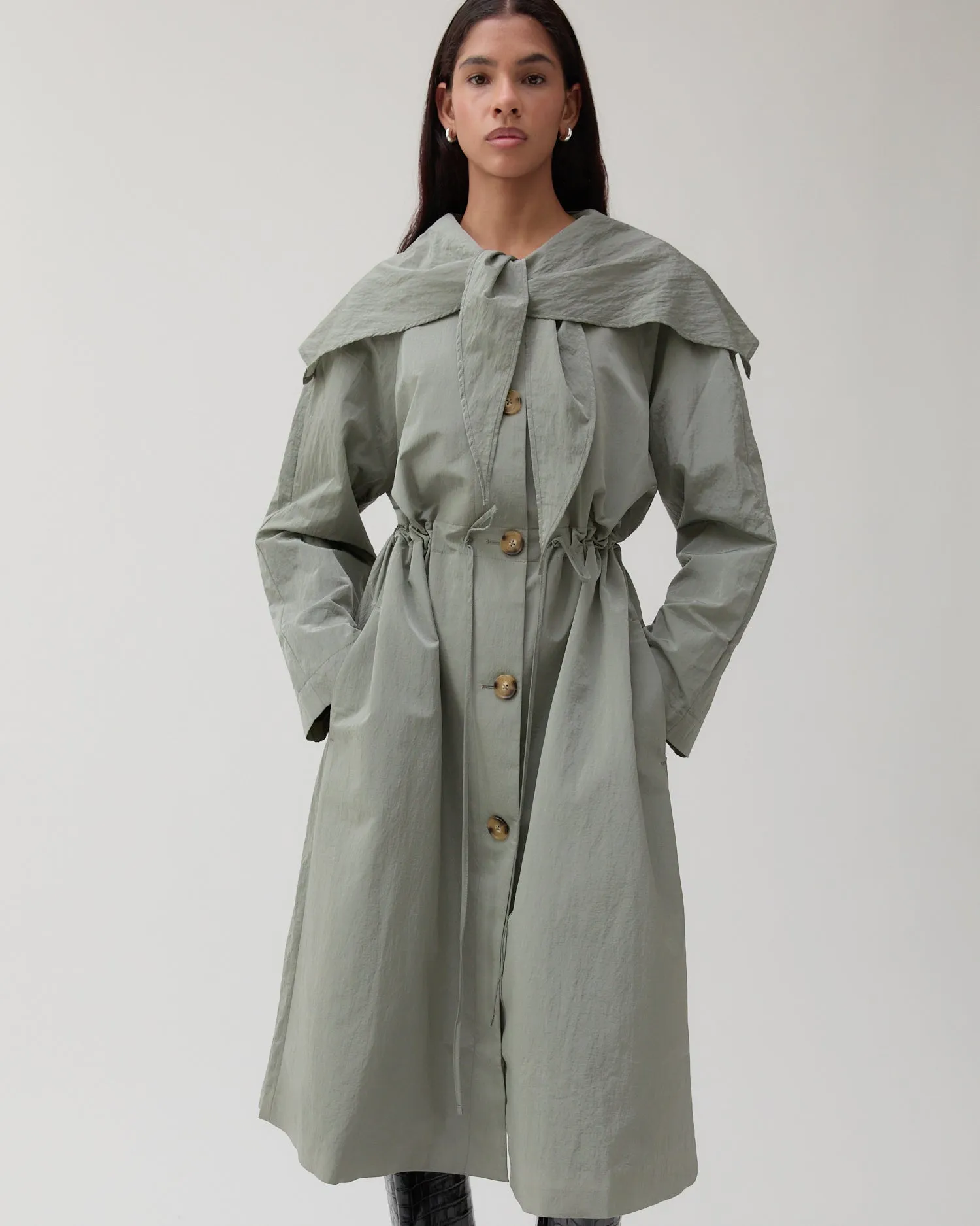 Alana Trenchcoat Taffeta Grey sold by Rejina Pyo product image thumbnail 2