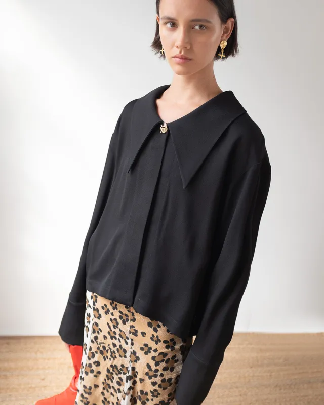 Riley Shirt Crepe Twill Viscose Black sold by Rejina Pyo