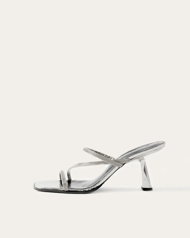 Bella Sandals Leather Silver made by Rejina Pyo