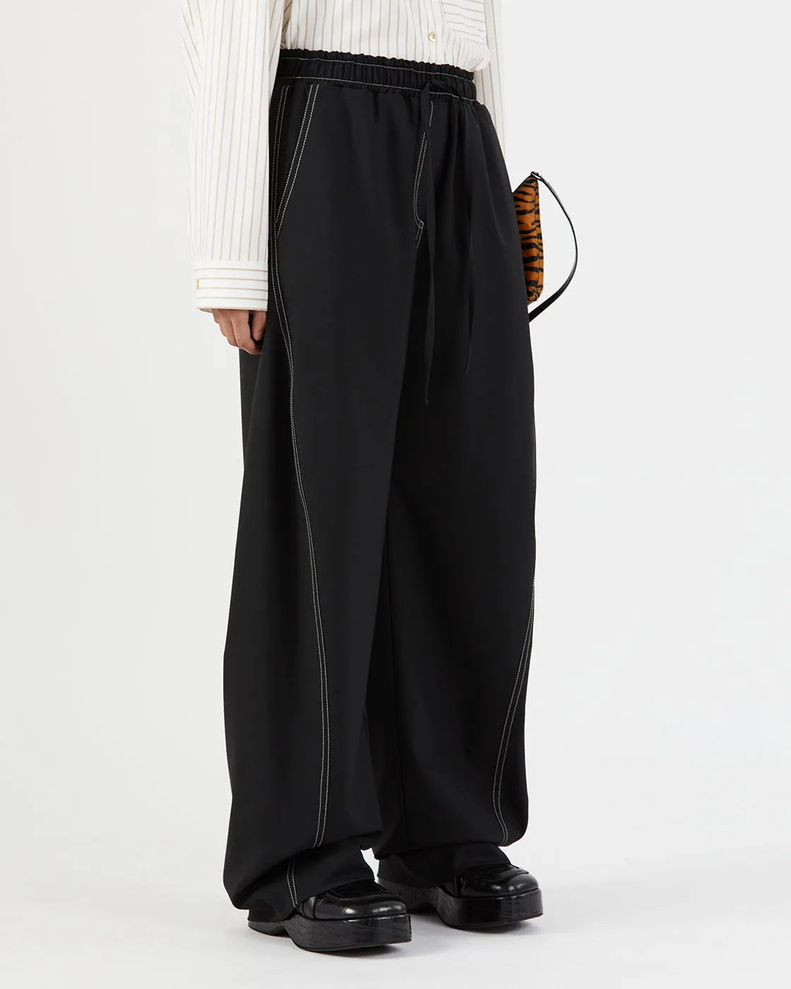 Una Trousers Wool Blend Suiting Black sold by Rejina Pyo product image thumbnail 3