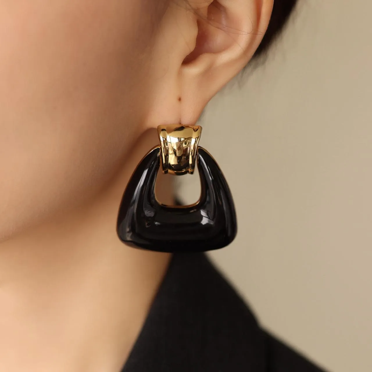Ostuni Black Earrings/Ear Clip sold by Retro Chic product image thumbnail 2