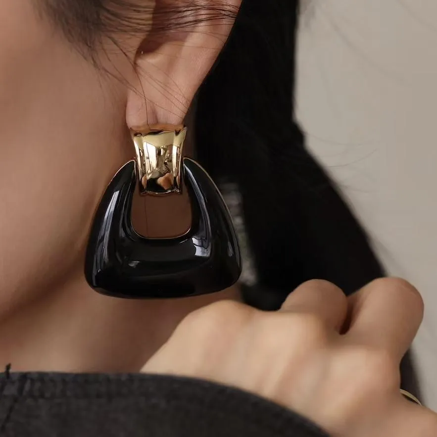 Ostuni Black Earrings/Ear Clip sold by Retro Chic product image thumbnail 5