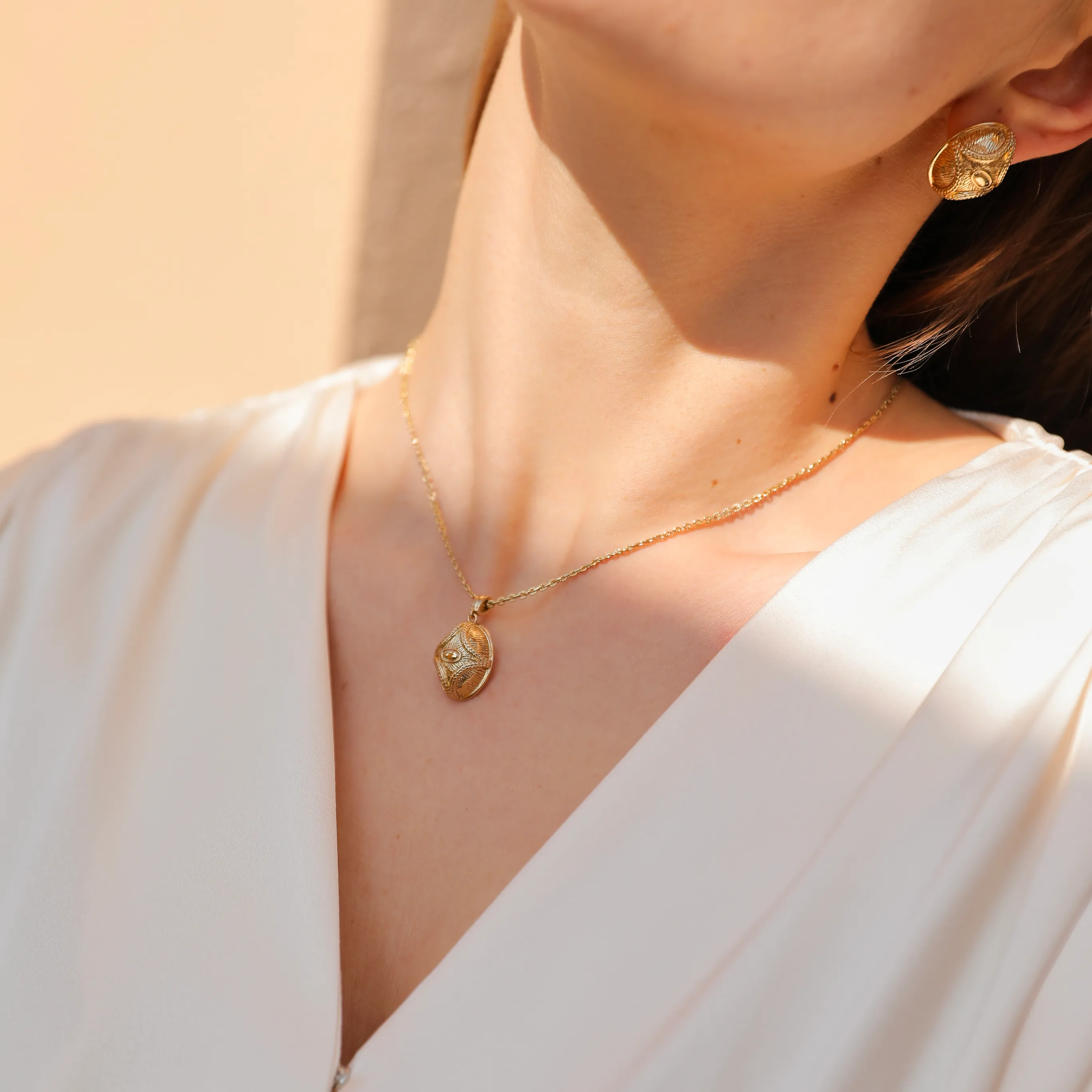 Egypt Eye Necklace sold by Retro Chic product image thumbnail 5