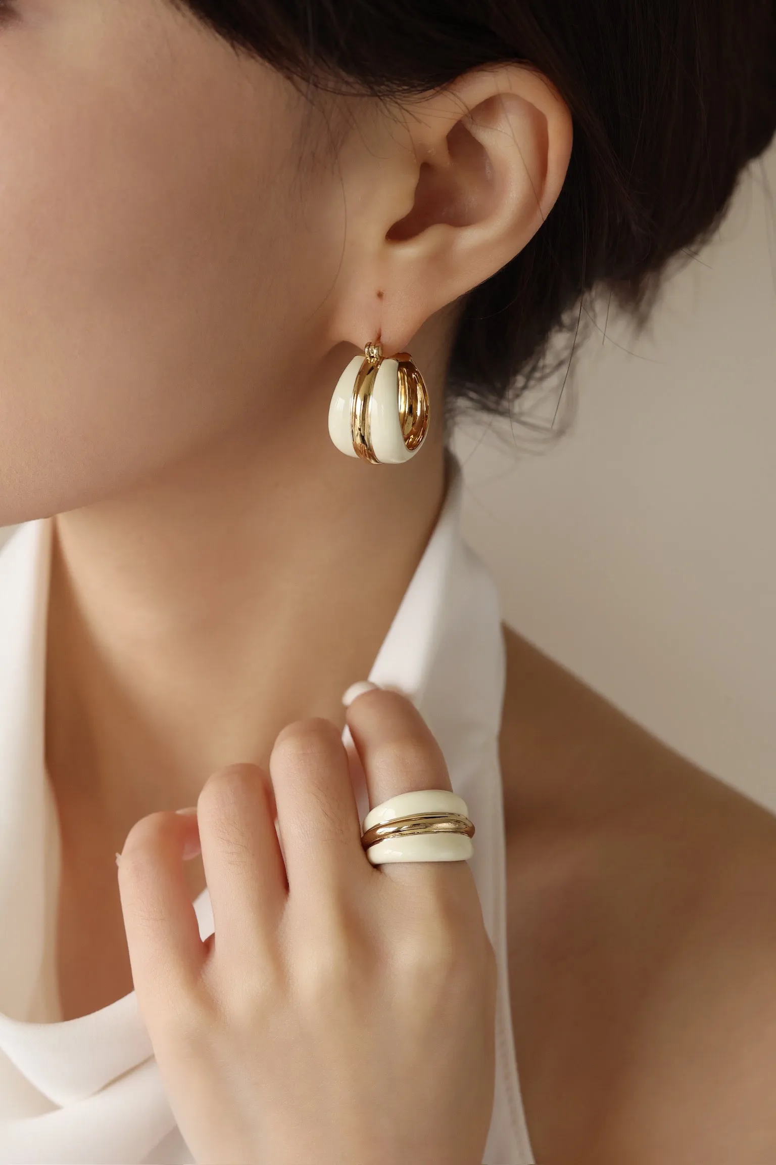 Ostuni White Hoops Earrings sold by Retro Chic product image thumbnail 3