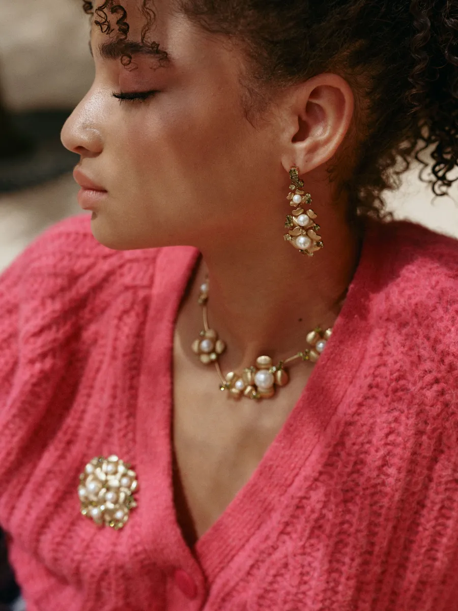 Garden Blossom Necklace sold by Retro Chic product image thumbnail 3