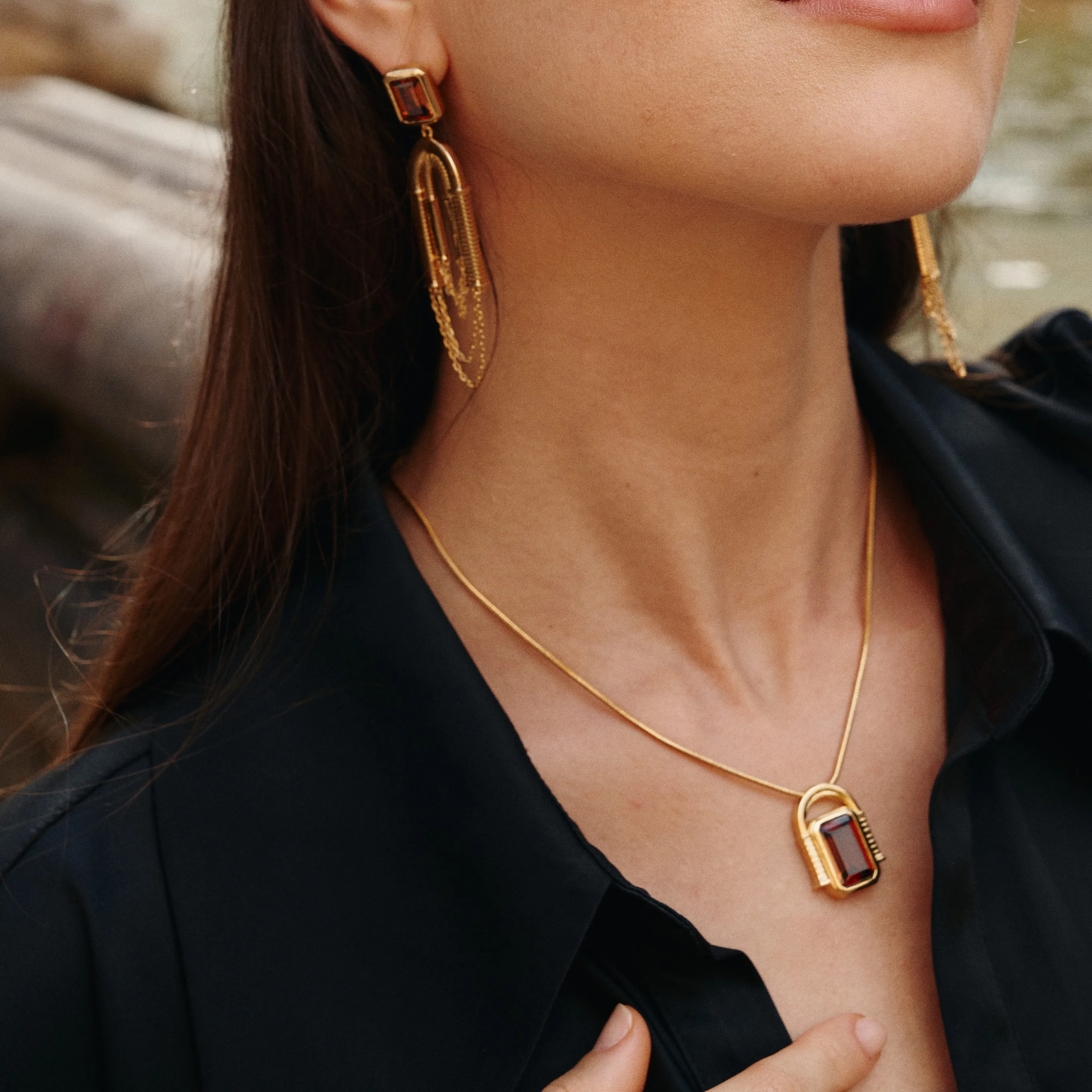 Olympieion Necklace sold by Retro Chic product image thumbnail 4