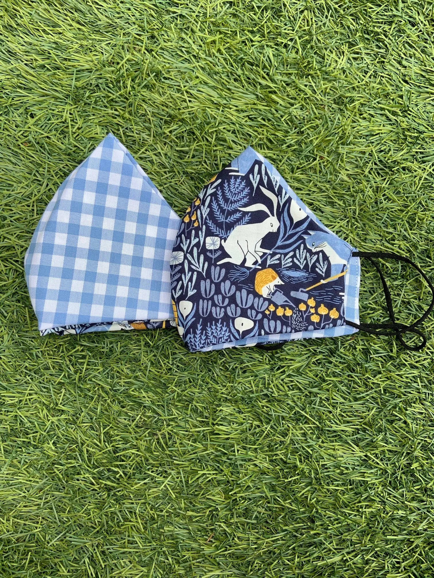 Busy Bees/Blue Gingham Mask sold by Retrolicious product image thumbnail 3