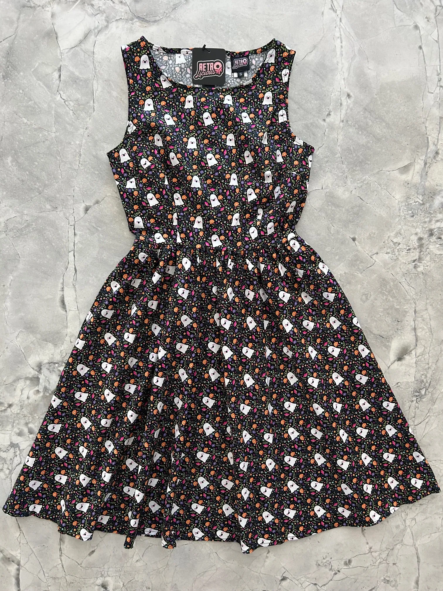 Ghost Floral Vintage Dress - XL only, 1 left! sold by Retrolicious