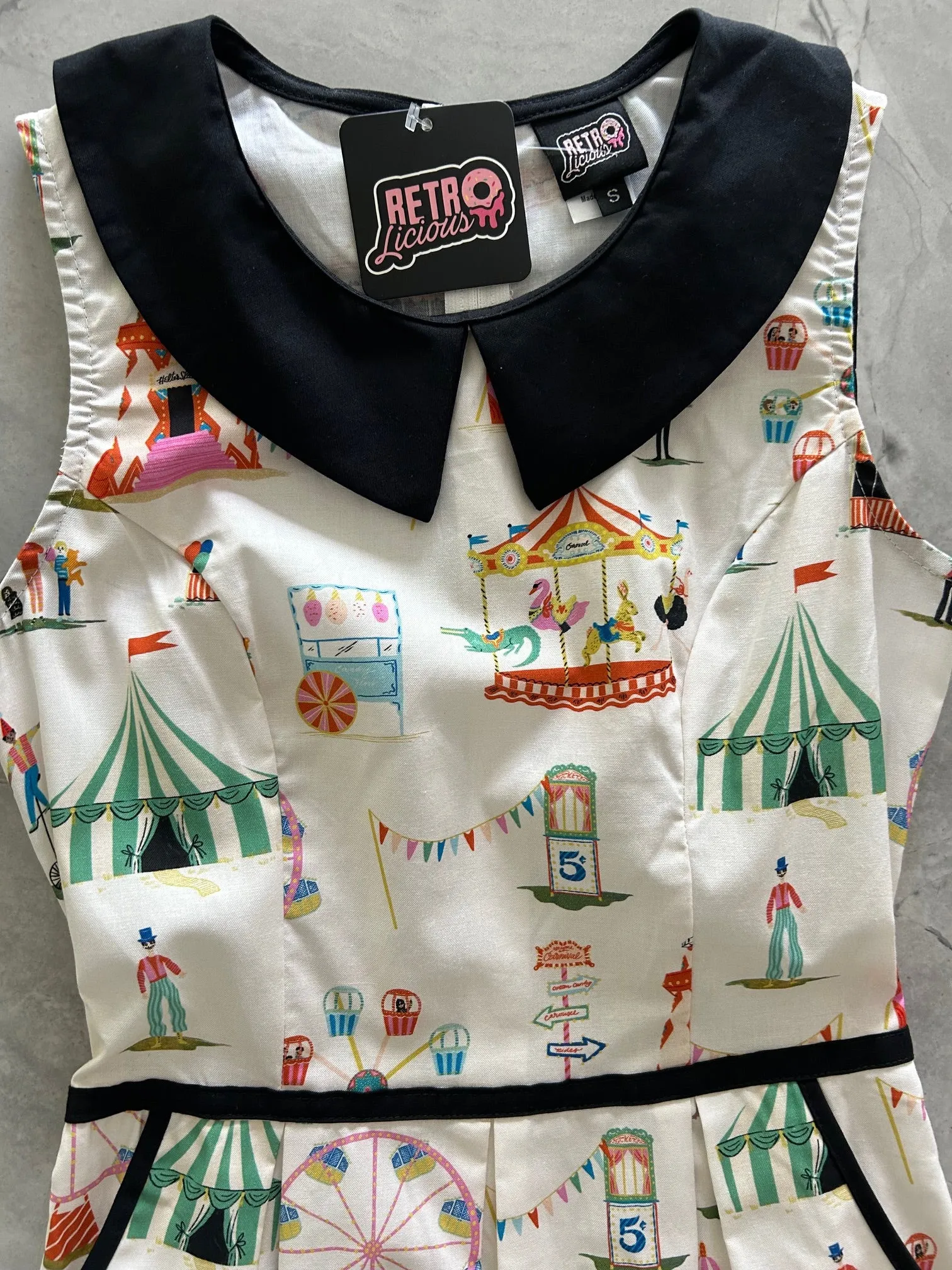 Carnival Collared Dress - XS only, 1 left! sold by Retrolicious product image thumbnail 2
