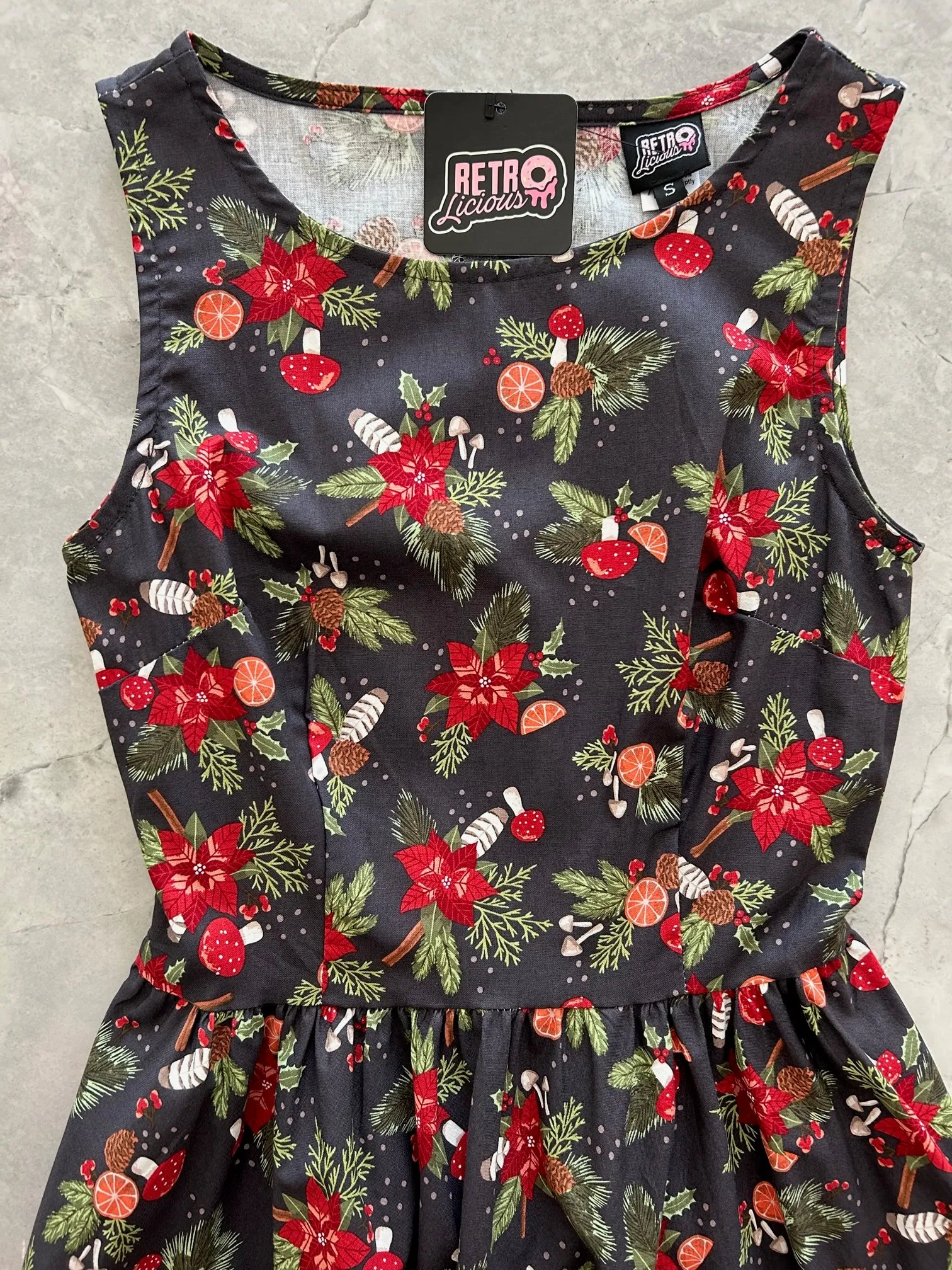 Festive Vintage Dress - XS only, 1 left! sold by Retrolicious product image thumbnail 2