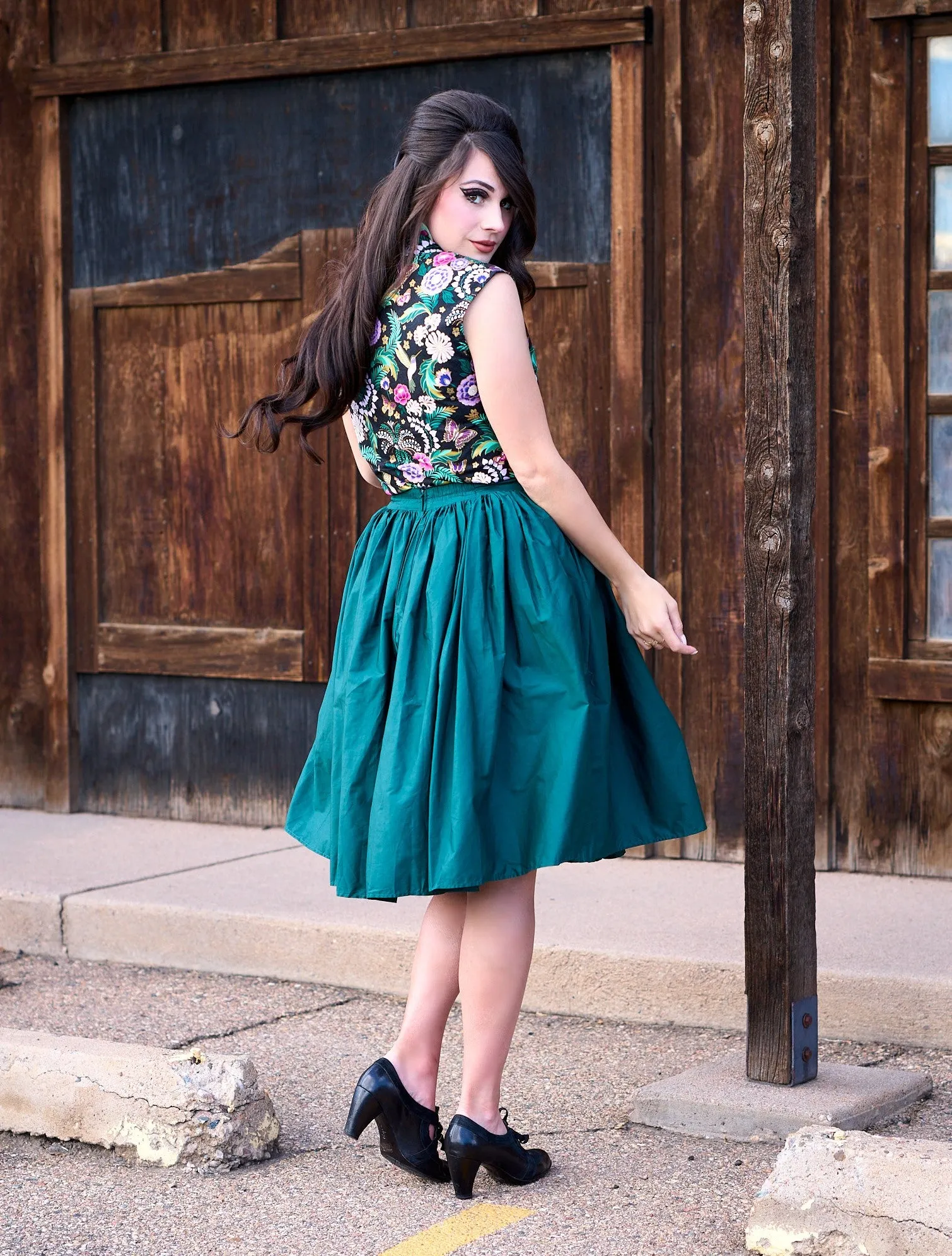 Peggy Swing Skirt in Green sold by Retrolicious product image thumbnail 2