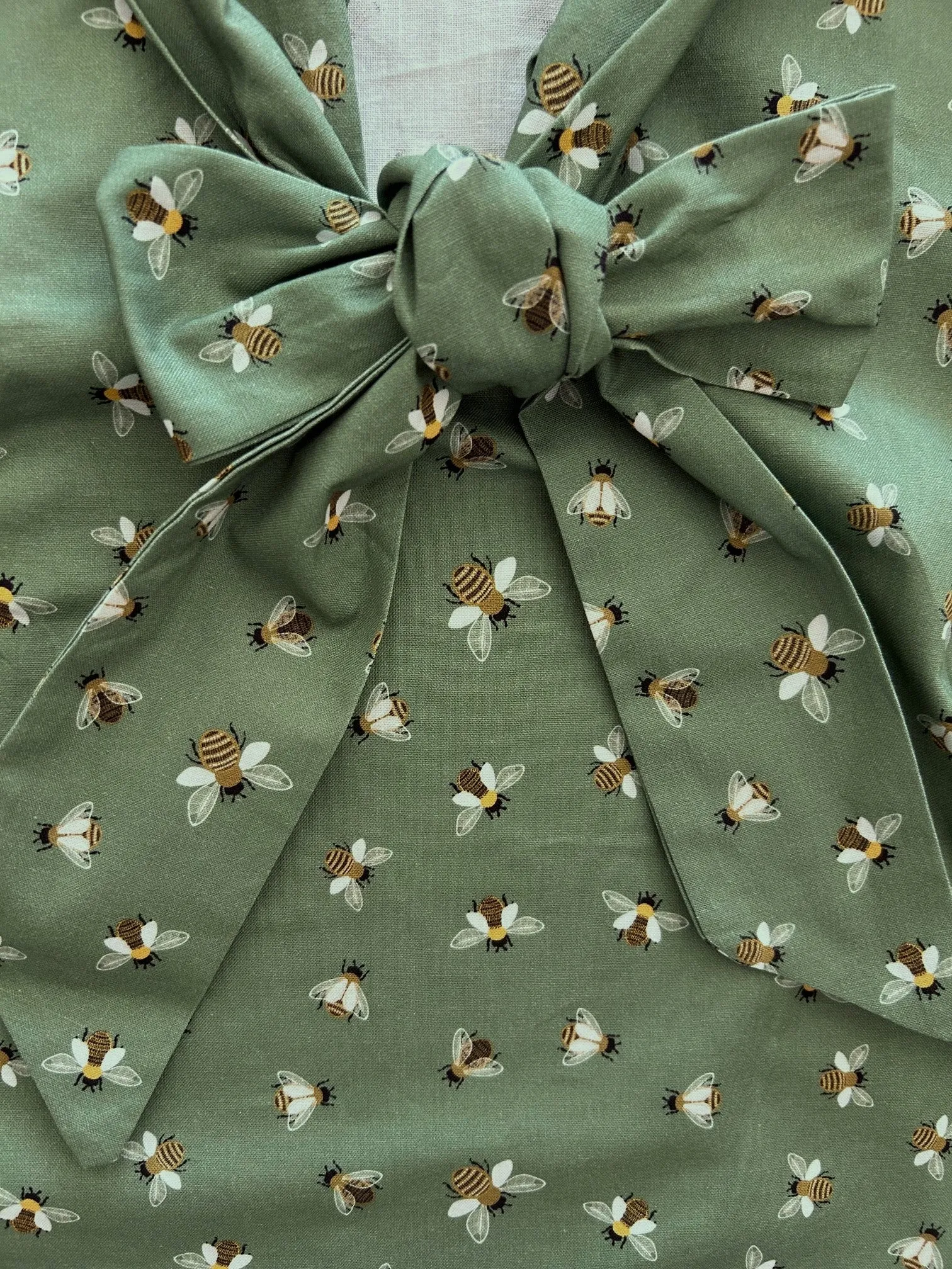 Bee Bow Top sold by Retrolicious product image thumbnail 2