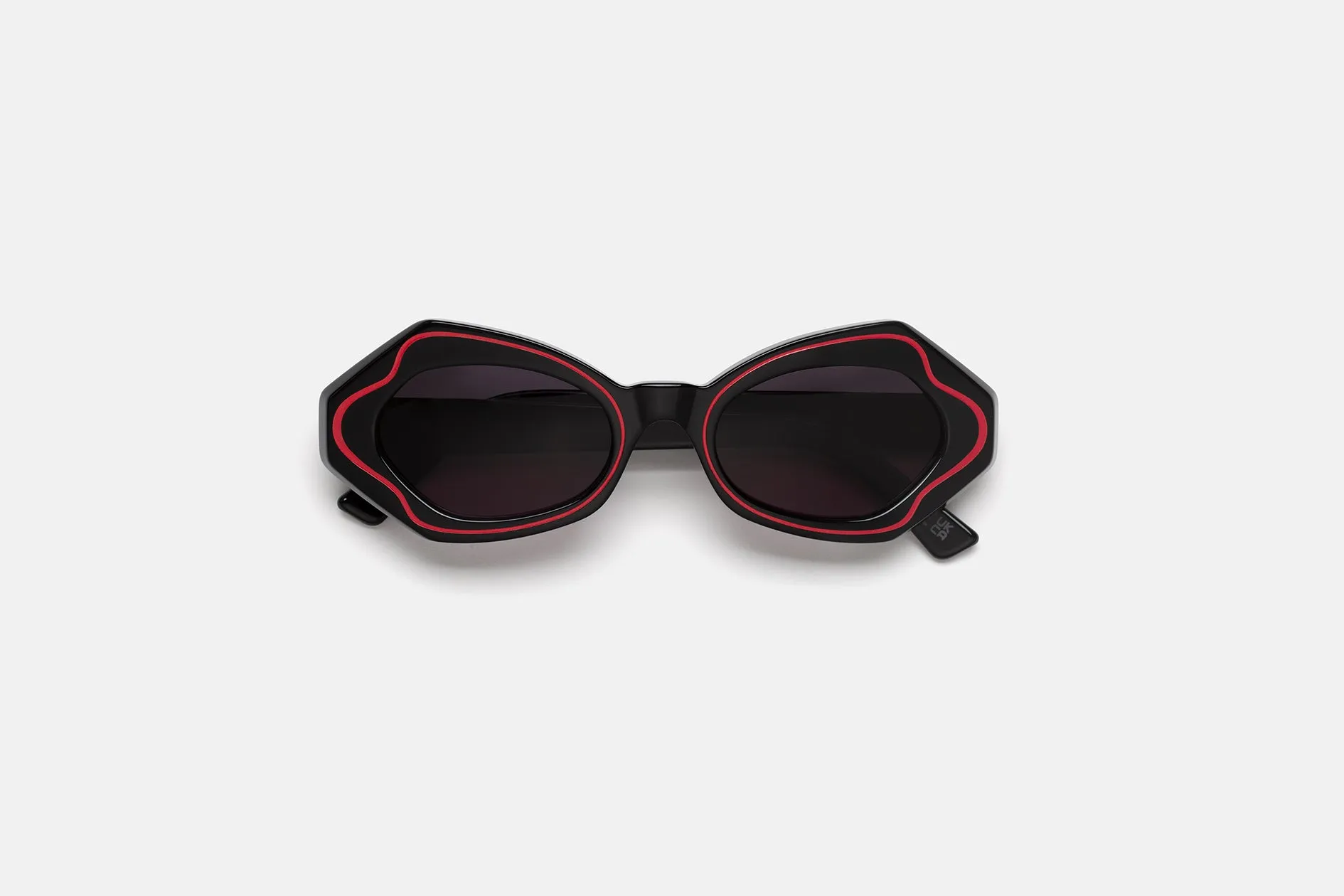 Unlahand Black / Red sold by RetroSuperFuture