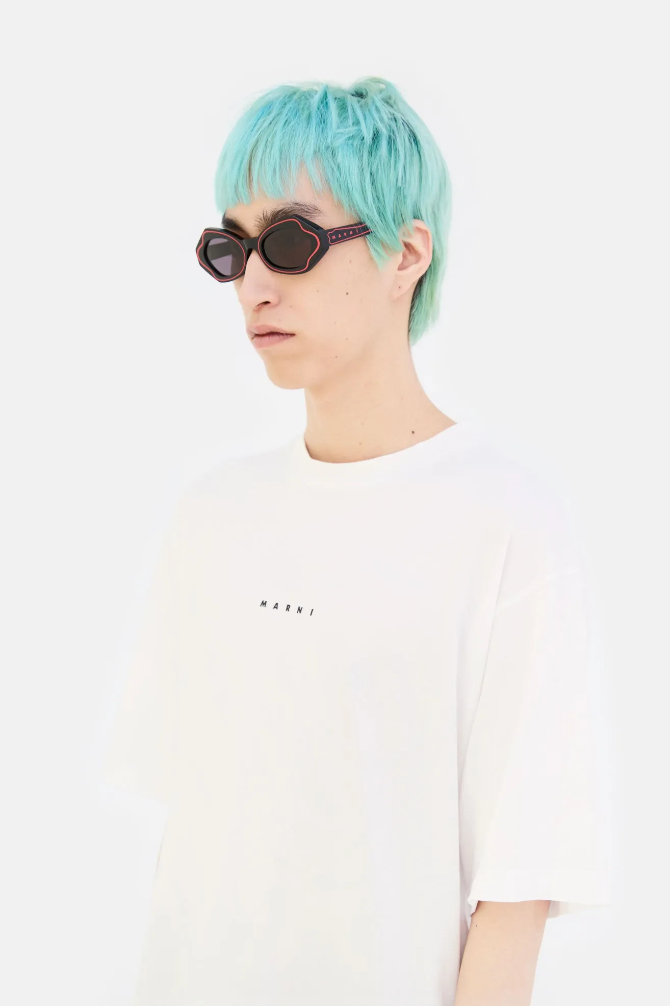 Unlahand Black / Red sold by RetroSuperFuture product image thumbnail 5