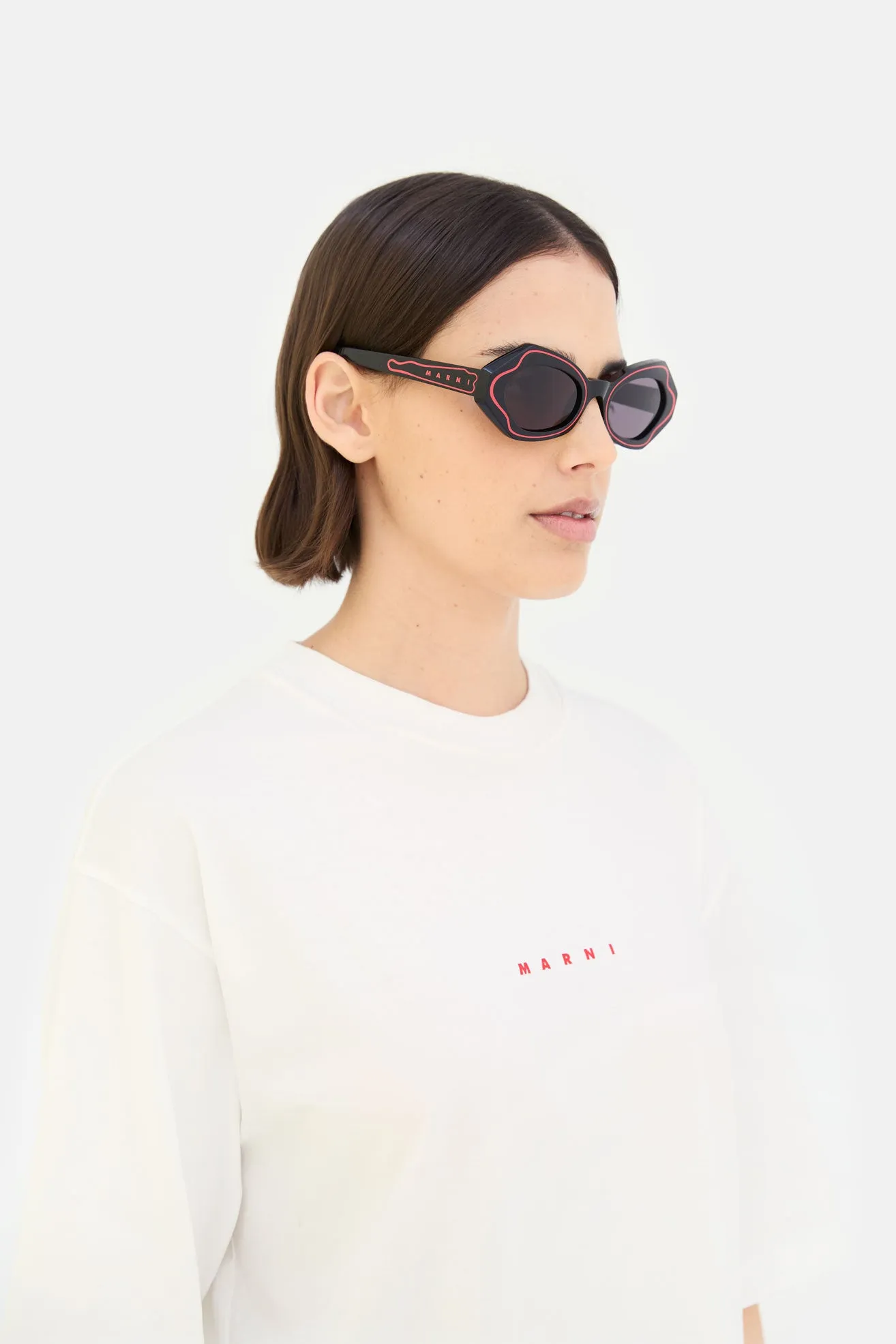 Unlahand Black / Red sold by RetroSuperFuture product image thumbnail 4