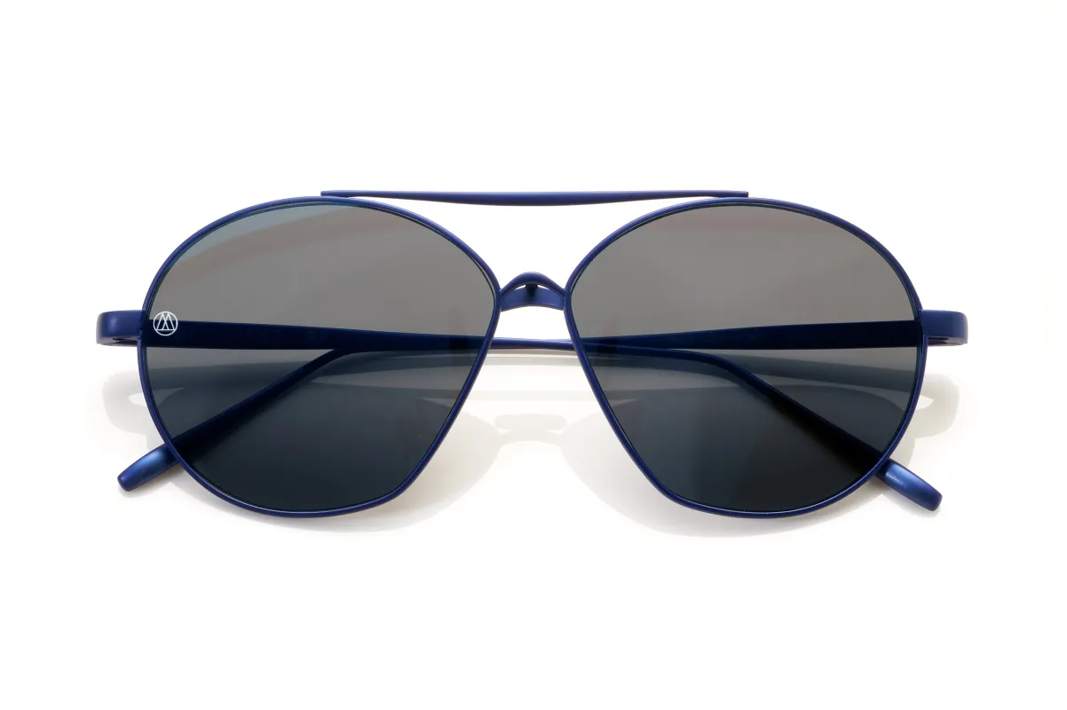 8M7/BF (Blue De France) sold by RetroSuperFuture