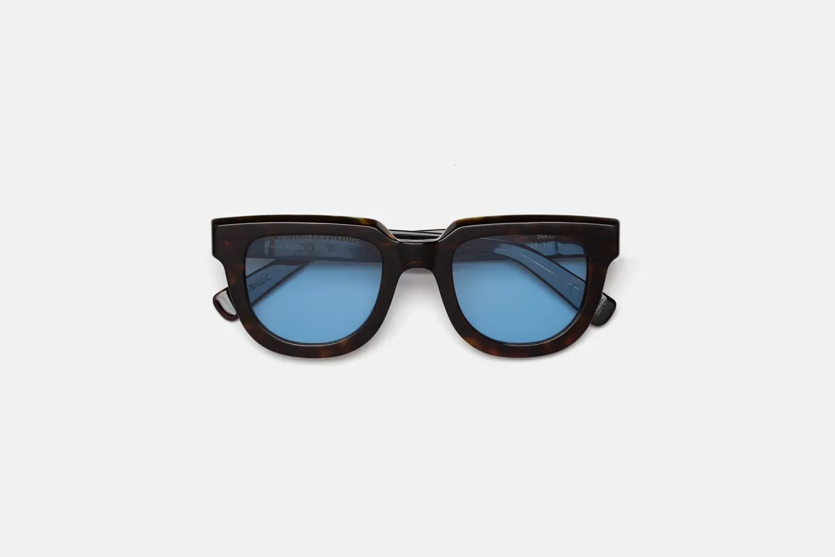 Serio 3627 Azure sold by RetroSuperFuture