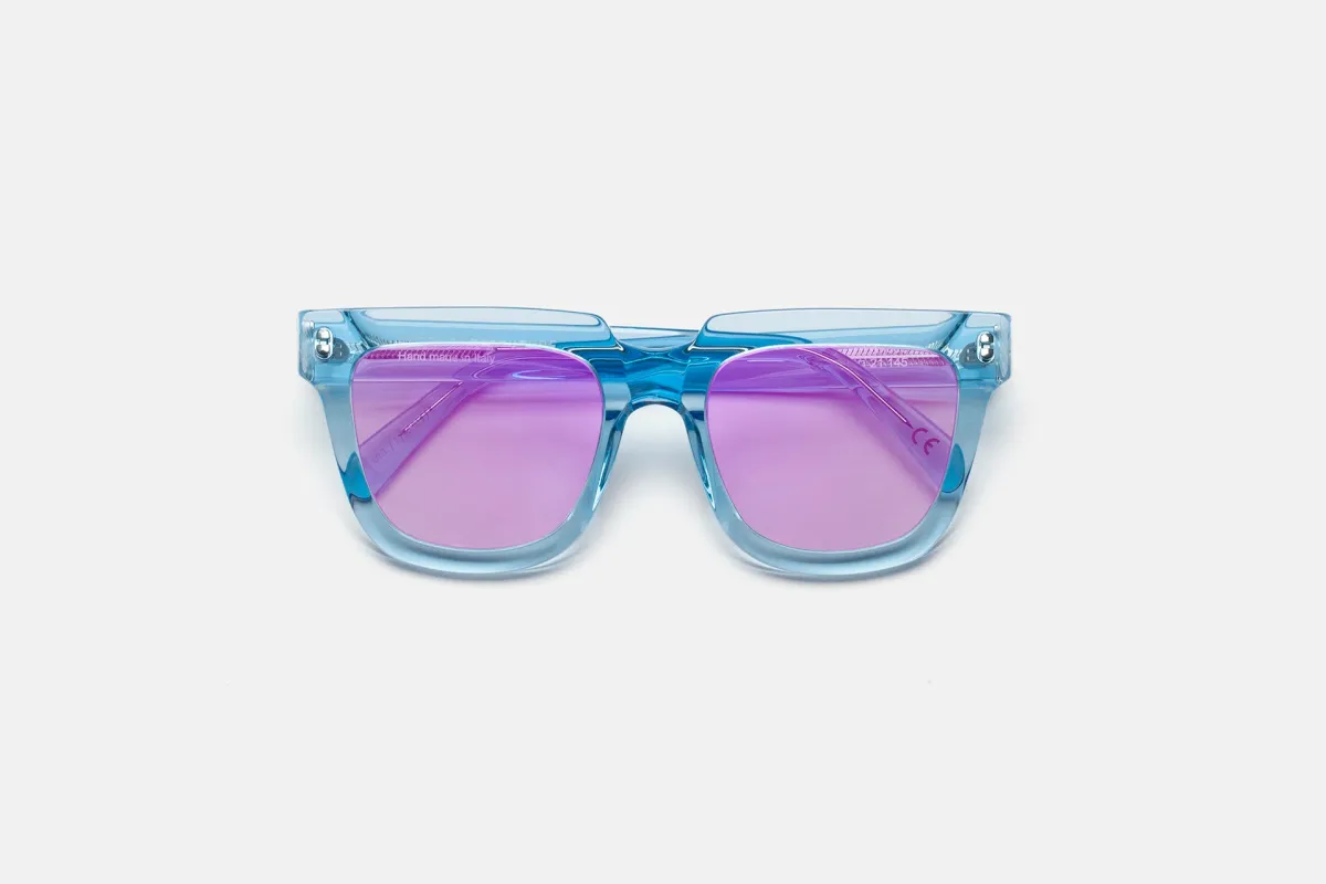 Modo Iridescent made by RetroSuperFuture