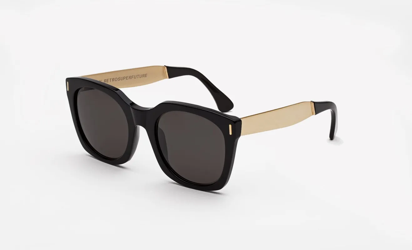 Quadra Francis Black made by RetroSuperFuture