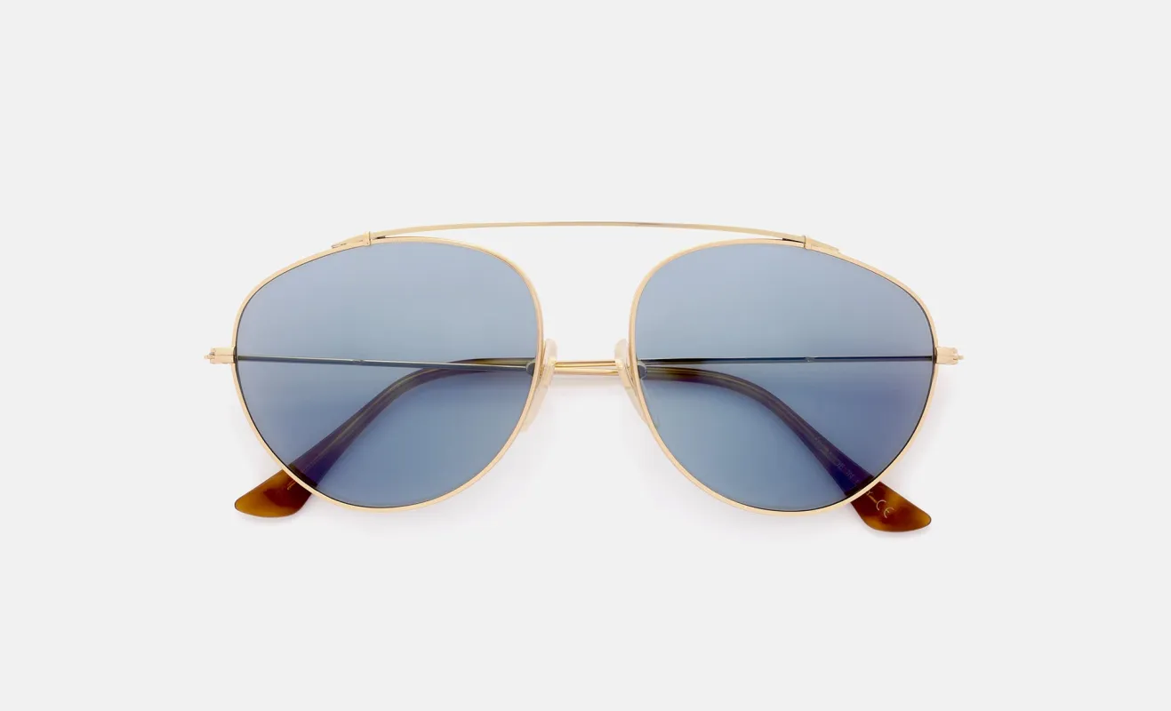 Leon Blue made by RetroSuperFuture