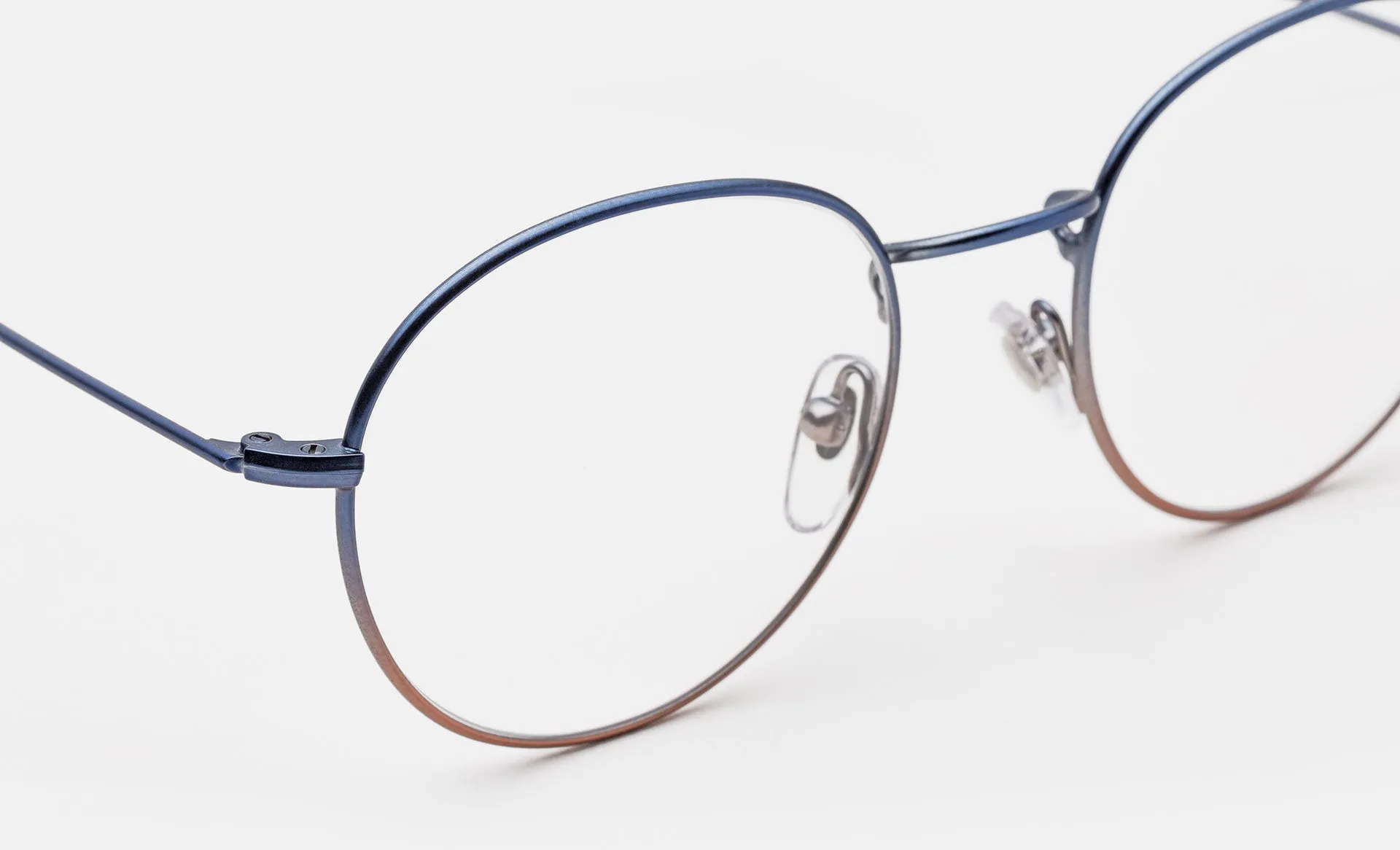 Numero 40 Faded Navy / Rosa sold by RetroSuperFuture product image thumbnail 3