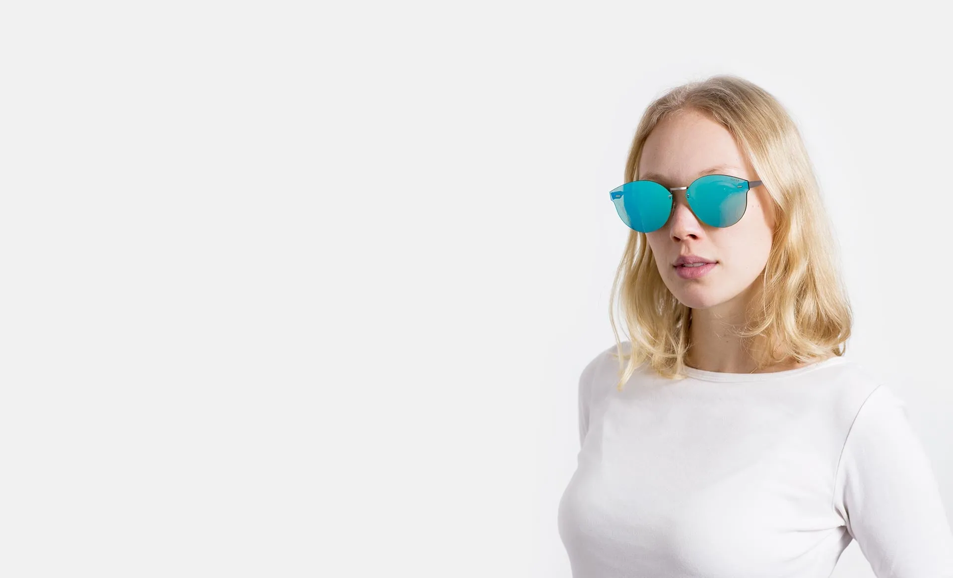 Tuttolente Panamá Azure sold by RetroSuperFuture product image thumbnail 4