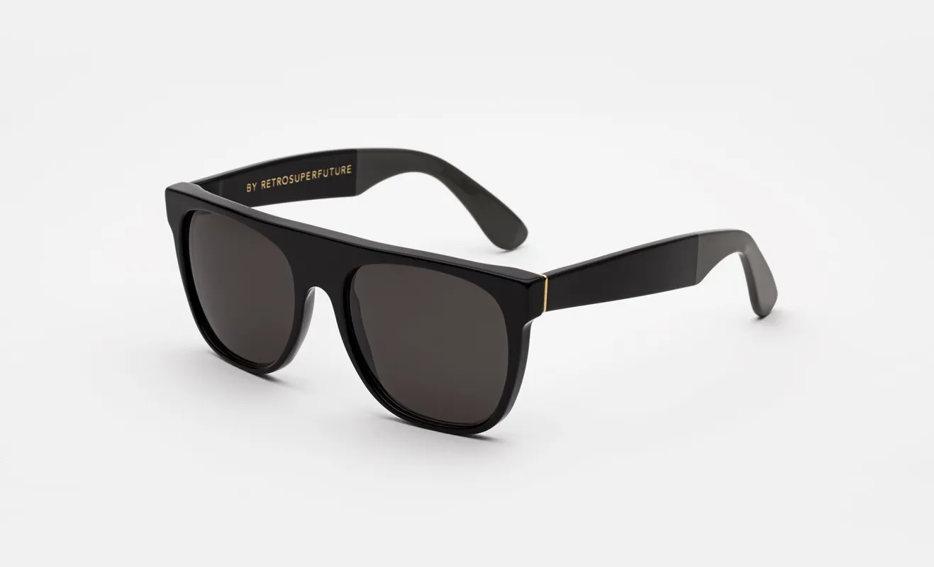 Flat Top Laca Black made by RetroSuperFuture