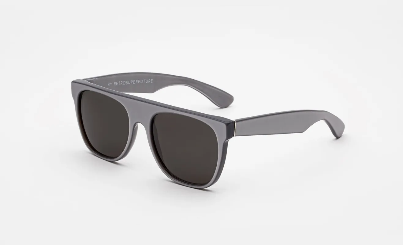 Flat Top Pearly Grey made by RetroSuperFuture