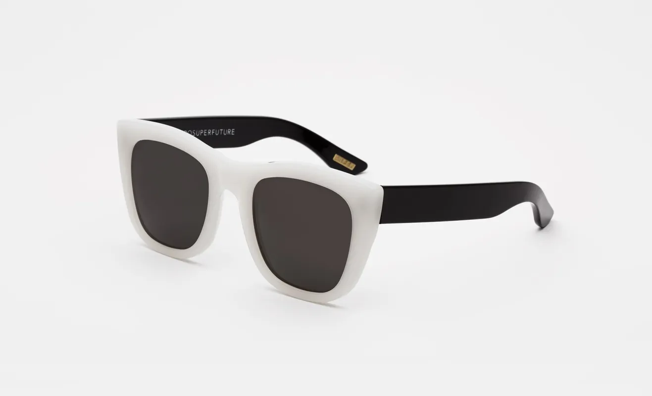 Gals ivory/black sold by RetroSuperFuture