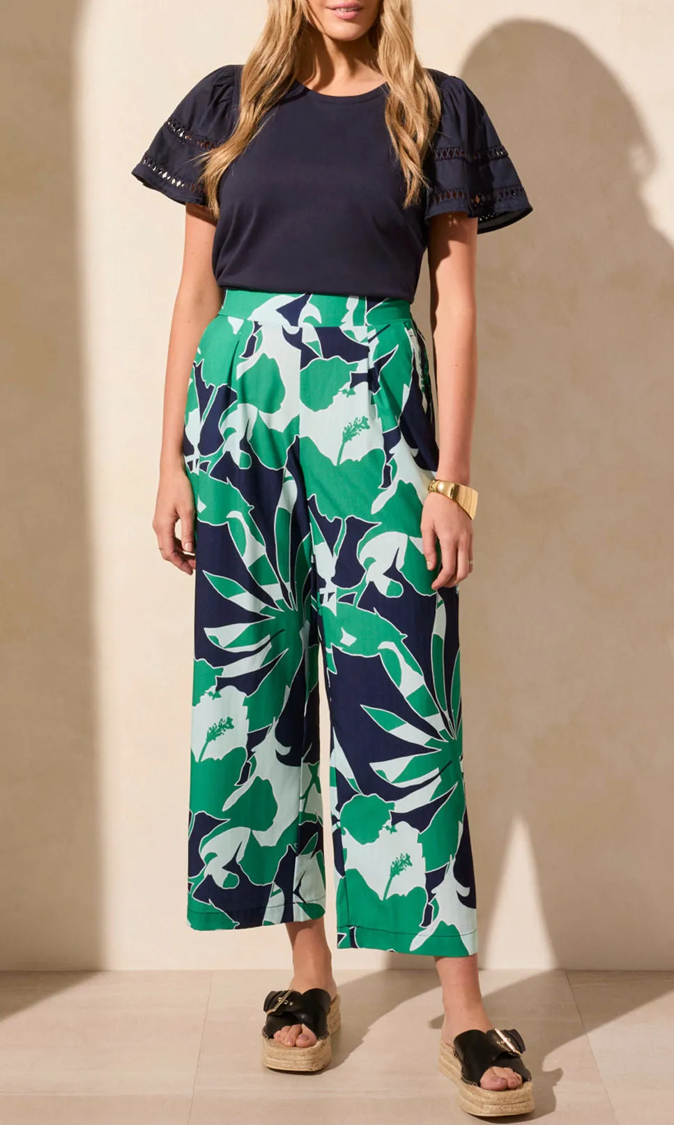 Crepe Wide Leg Pull On Pant sold by Revolution Boutique product image thumbnail 2