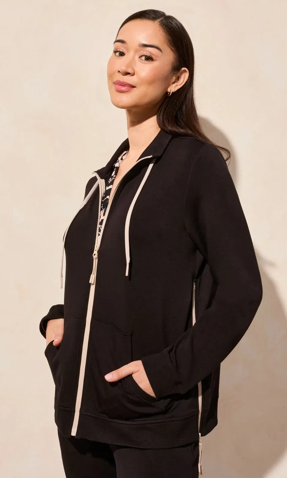 L/Smock Neck Sidezipper Jacket sold by Revolution Boutique product image thumbnail 3