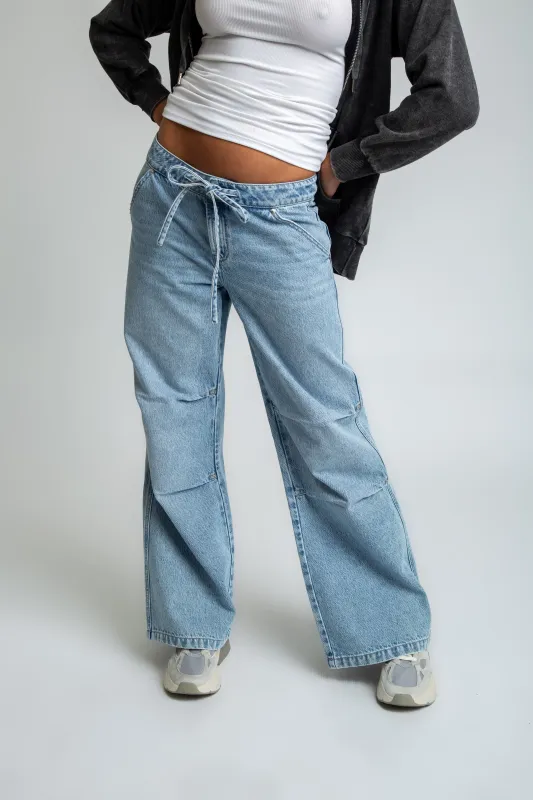 Relaxed Jeans - Medium Indigo made by Rewash