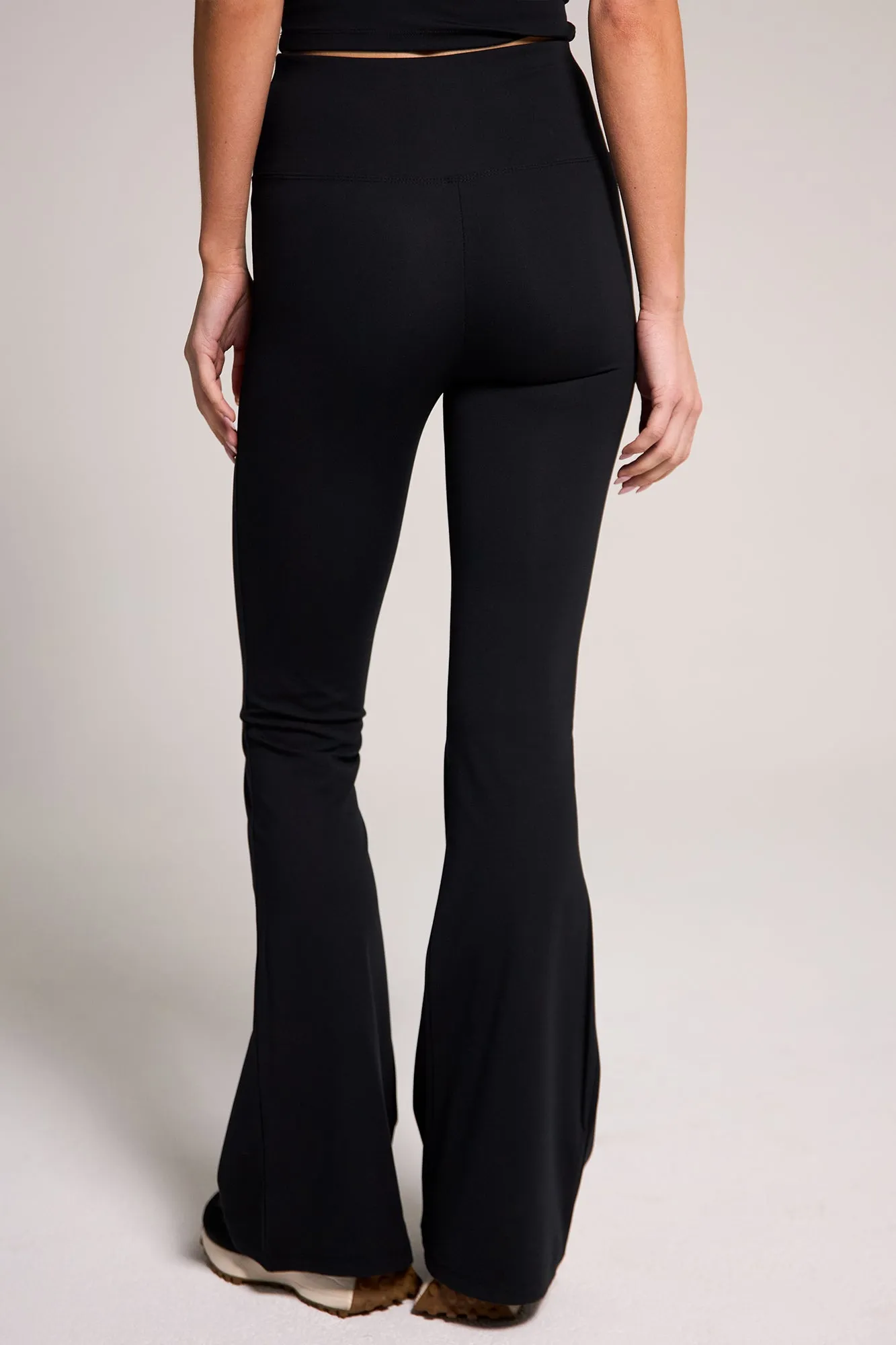 High-Waist Luxe Flare Legging - Black sold by Rewash product image thumbnail 5