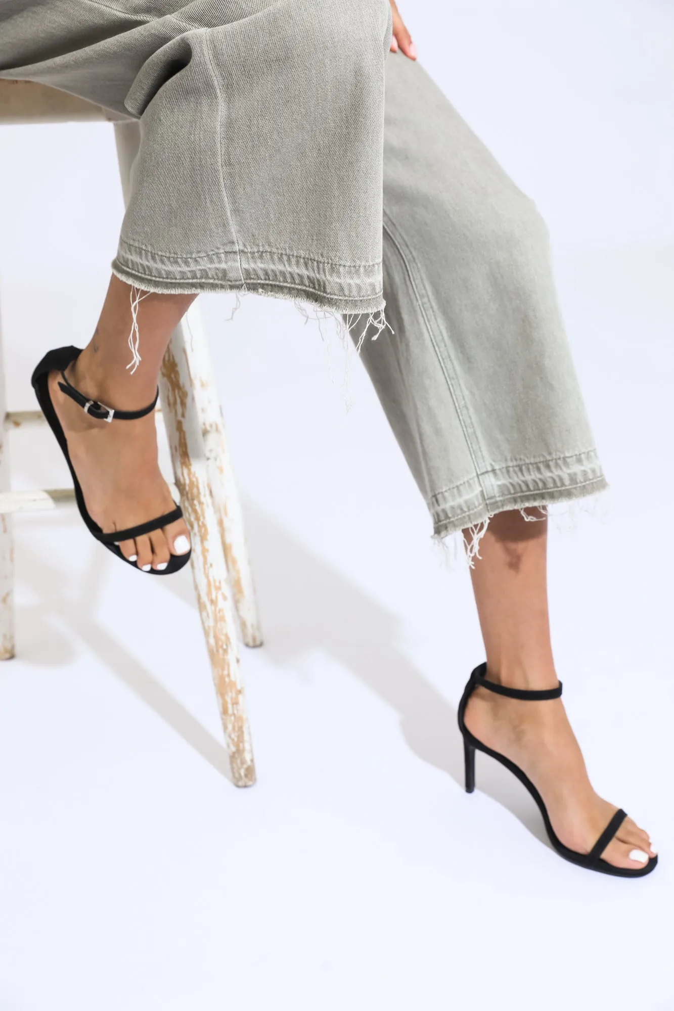 Marina Wide Leg Crop Pants - Dusty Sage sold by Rewash product image thumbnail 3