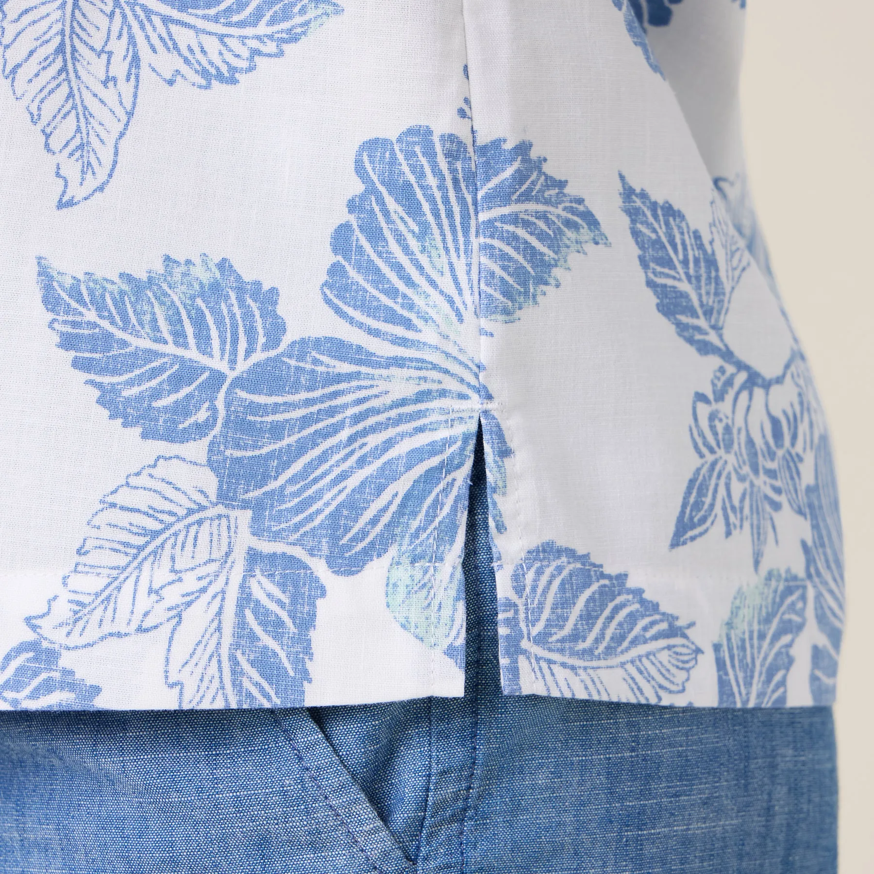 ALOHA BISCUS ABBY TOP sold by Reyn Spooner product image thumbnail 4