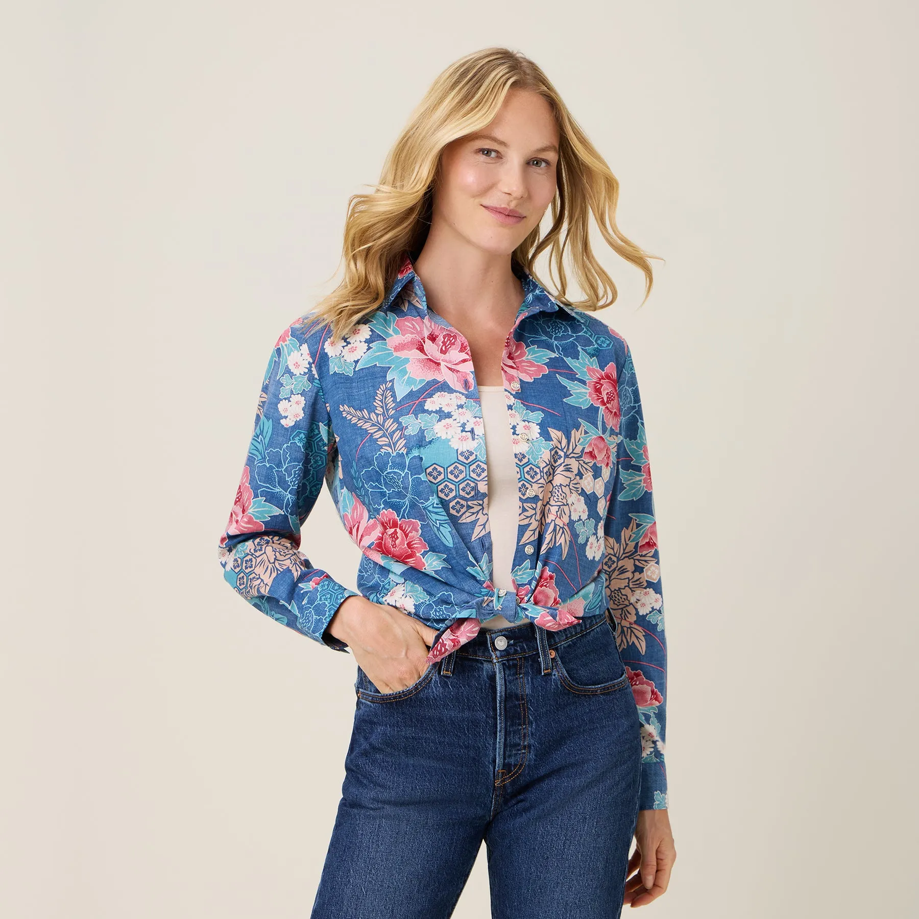 MOONLIGHT GARDEN ASTRID TOP sold by Reyn Spooner product image thumbnail 4