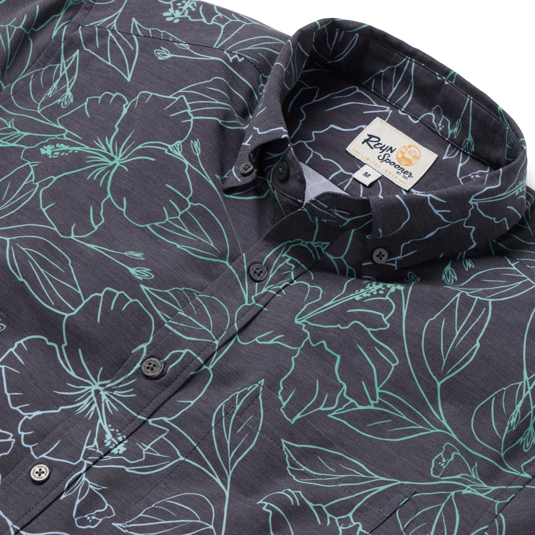 BIG BLOOMS PERFORMANCE ALOHA SHIRT sold by Reyn Spooner product image thumbnail 4