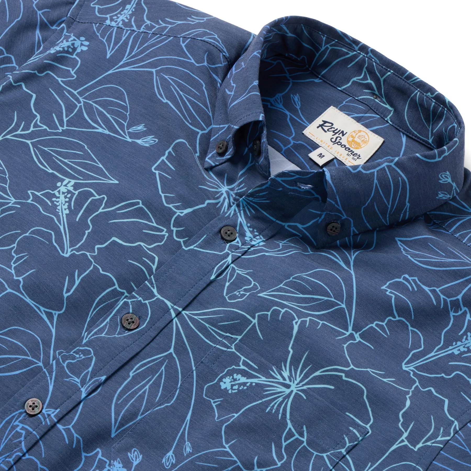 BIG BLOOMS PERFORMANCE ALOHA SHIRT sold by Reyn Spooner product image thumbnail 2