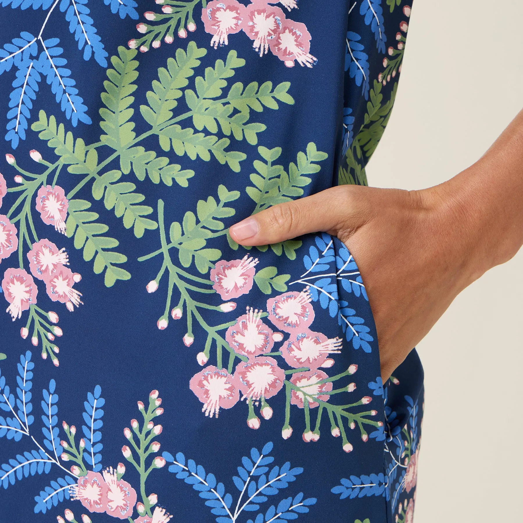 'OHAI ALI'I LIZZY PERFORMANCE DRESS sold by Reyn Spooner product image thumbnail 5