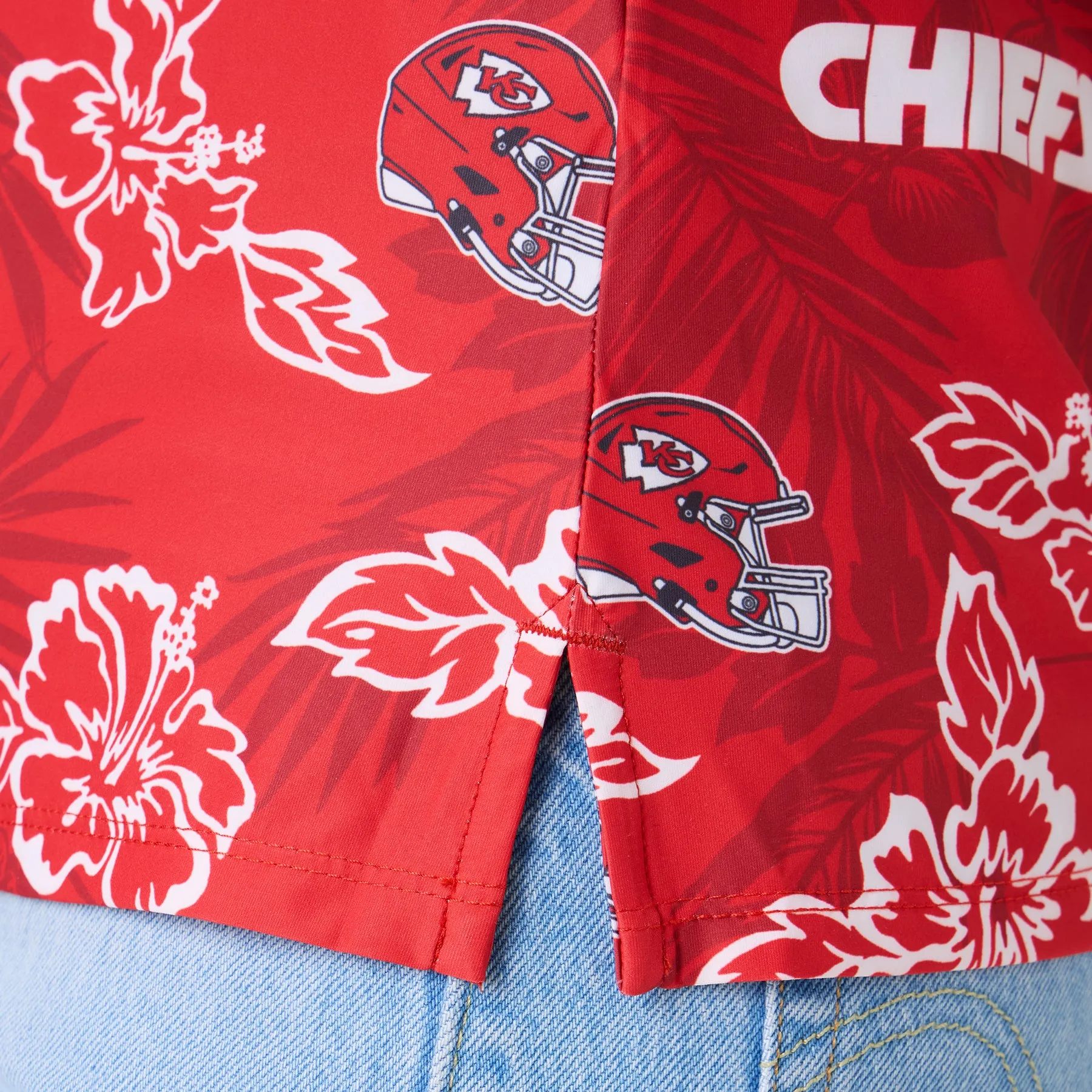 WOMEN'S KANSAS CITY CHIEFS GAME DAY PERFORMANCE POLO sold by Reyn Spooner product image thumbnail 3