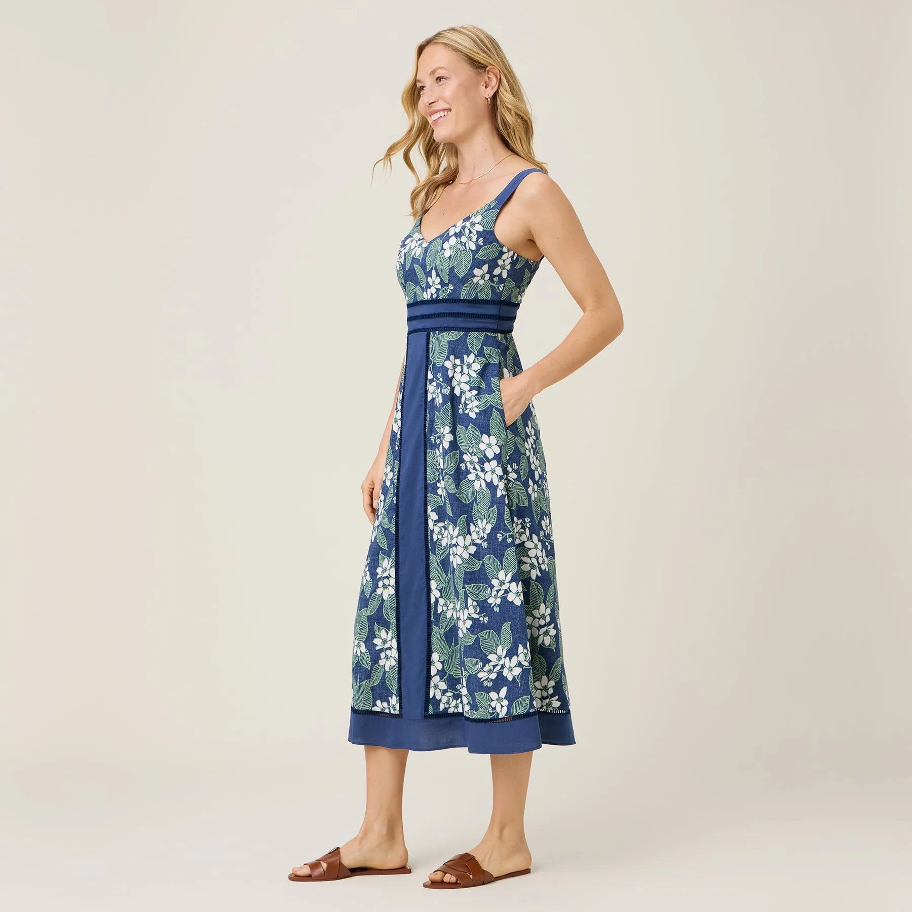 NUPOLUPOLU ELEANOR DRESS sold by Reyn Spooner product image thumbnail 2