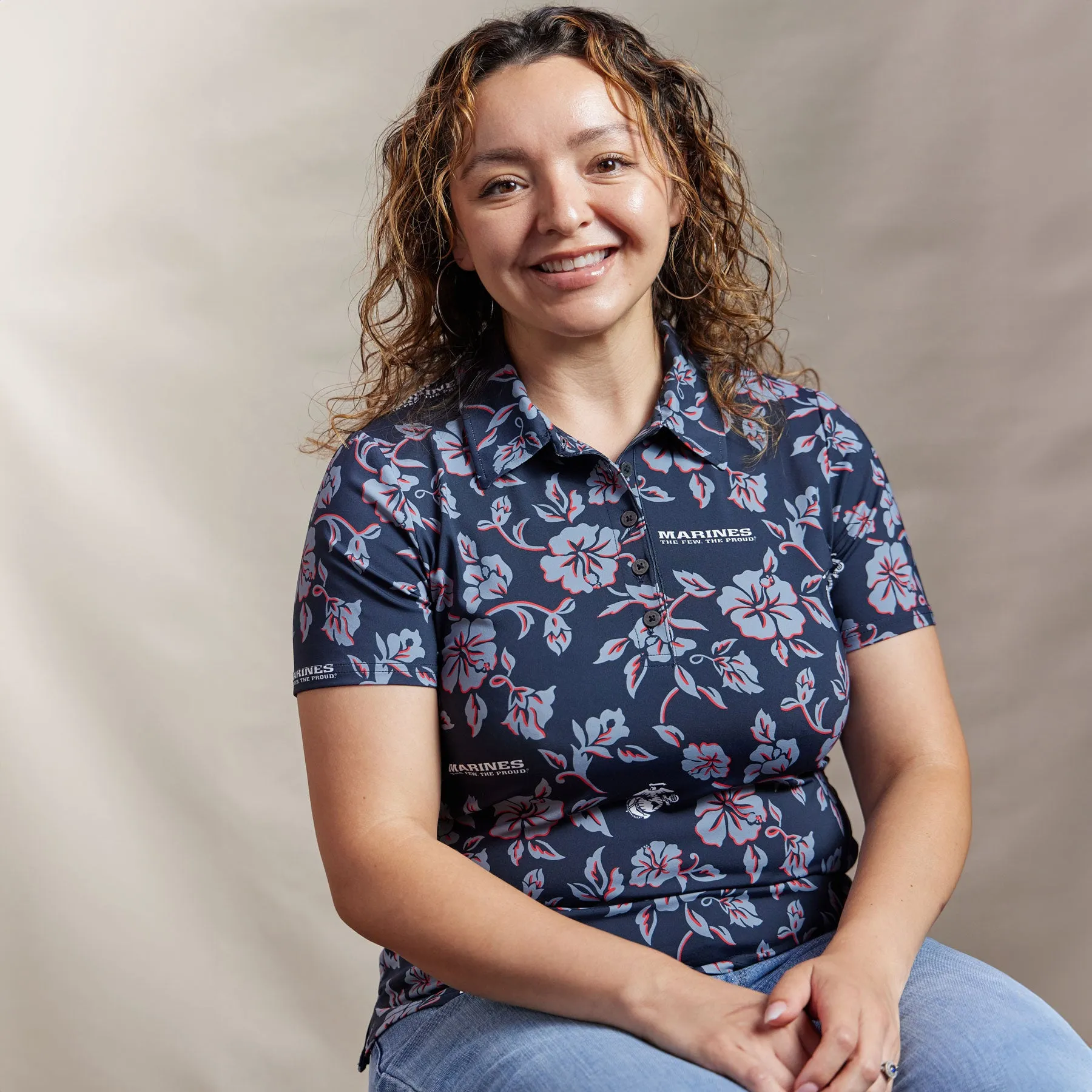 U.S. MARINES AVA PERFORMANCE TOP sold by Reyn Spooner