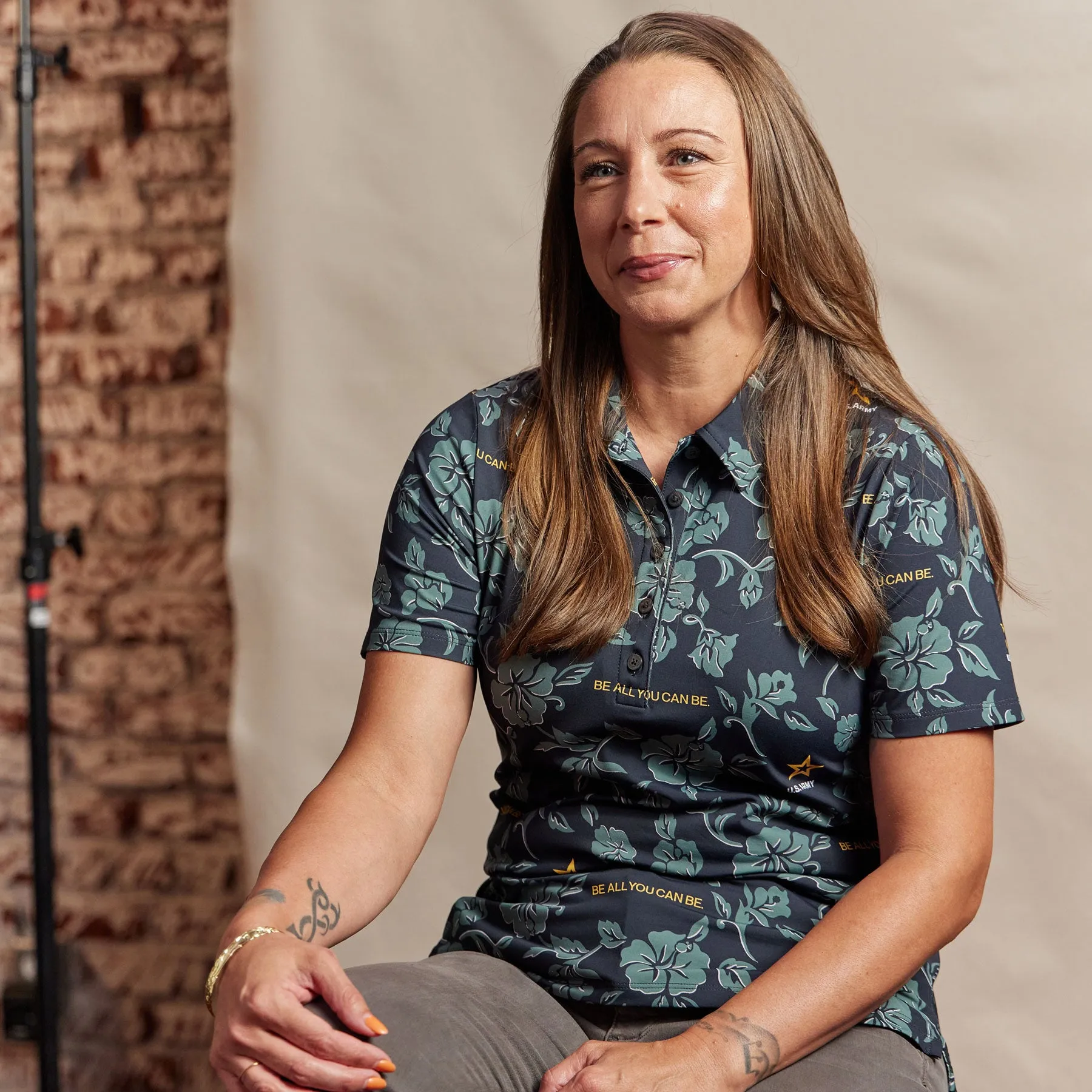 U.S. ARMY AVA PERFORMANCE TOP sold by Reyn Spooner